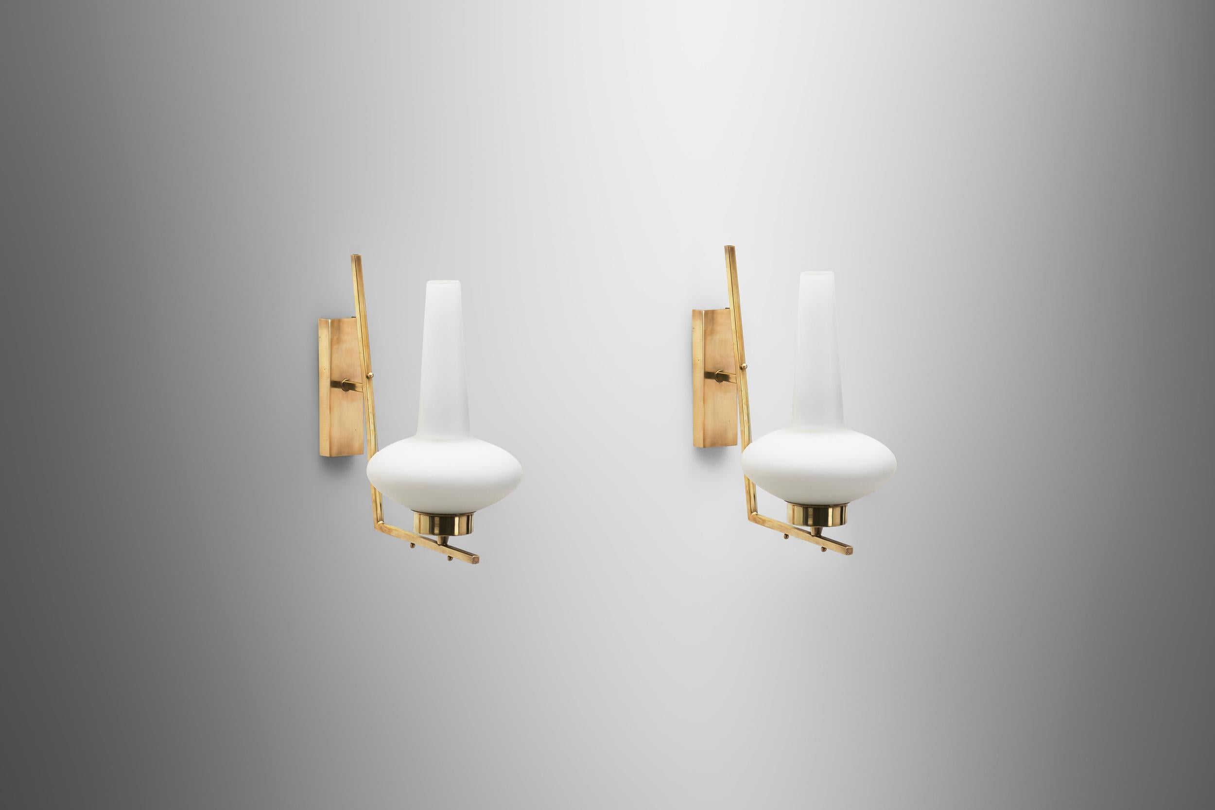 Italian Mid-Century Modern Brass Wall Lamps, Italy, 1950s For Sale 1