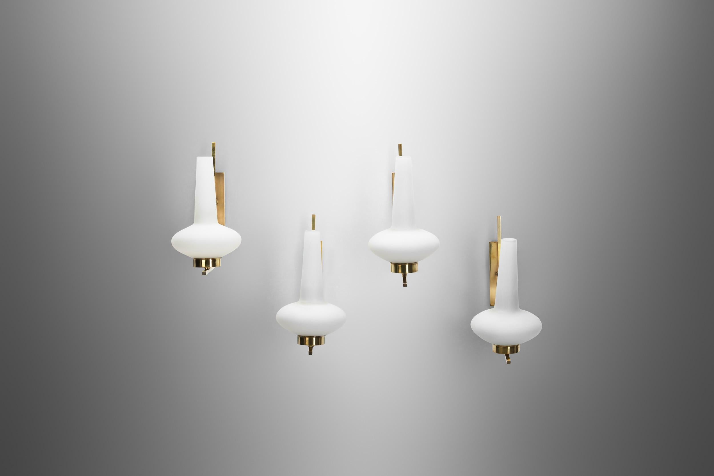 Italian Mid-Century Modern Brass Wall Lamps, Italy 1950s For Sale 3