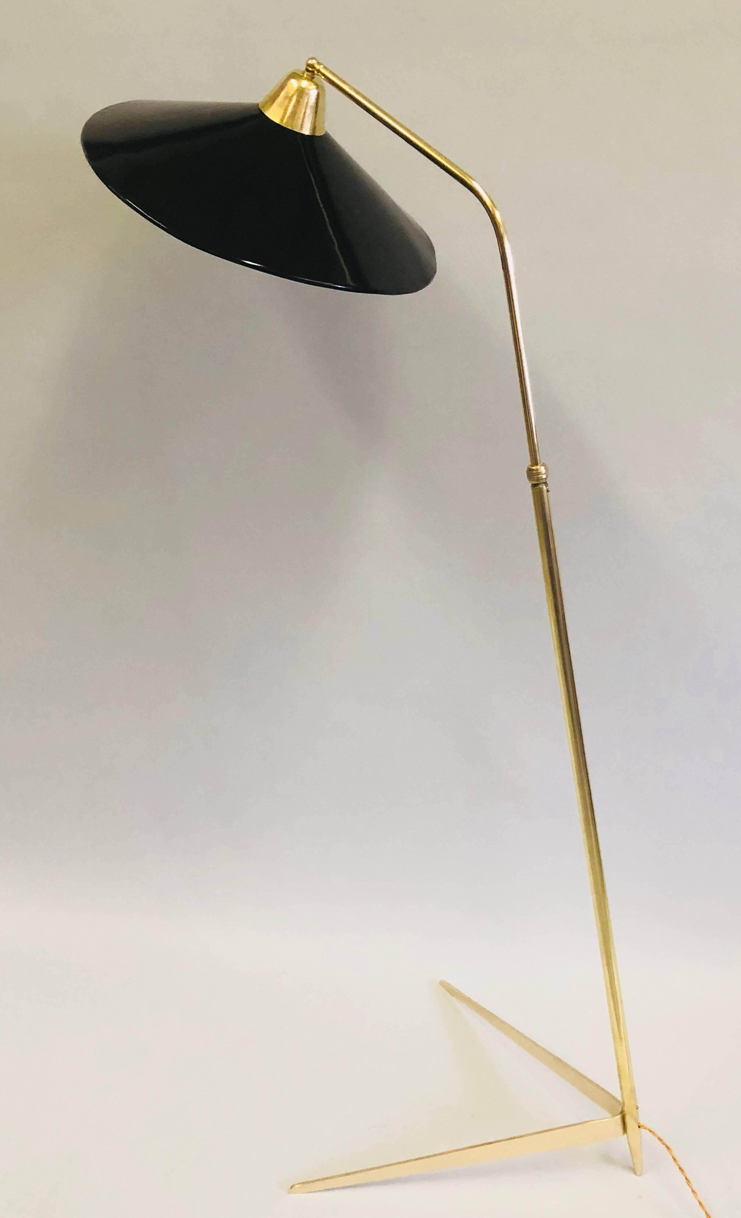 cantilevered floor lamp