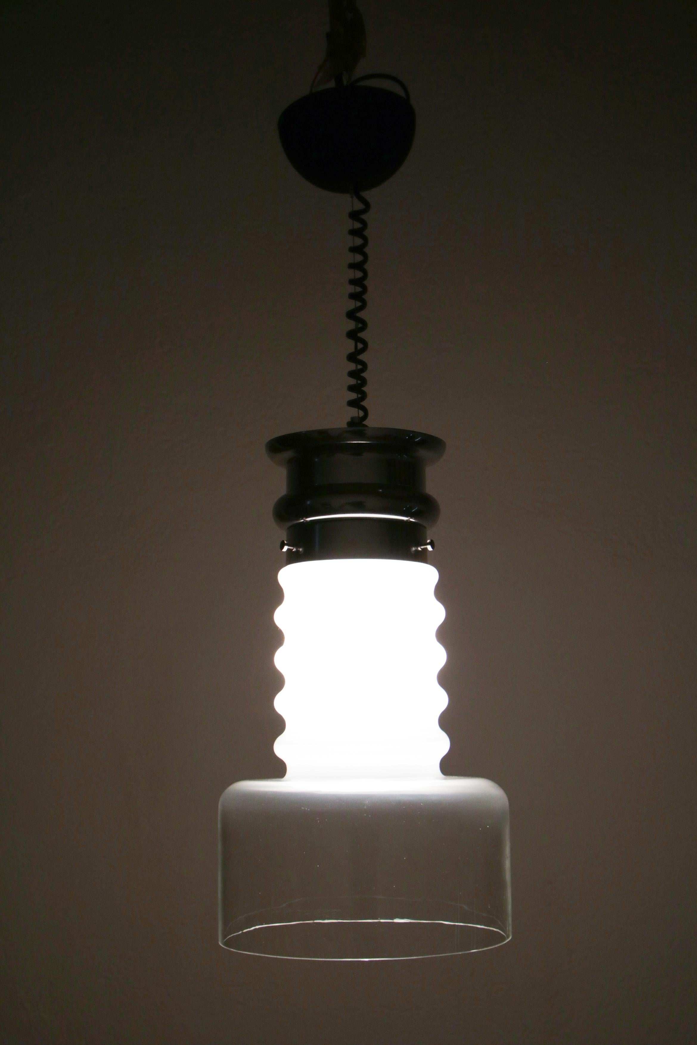 Lampe à suspension « ère spatiale » de Carlo Nason, italienne, moderne du milieu du siècle dernier, 1970 en vente 4