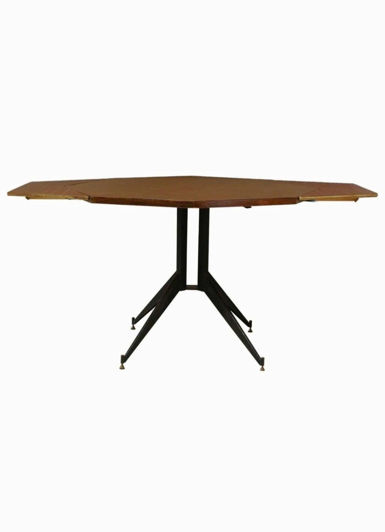 Italian Mid-Century Modern Carlo Ratti Attributed Angular Table In Good Condition For Sale In Forney, TX