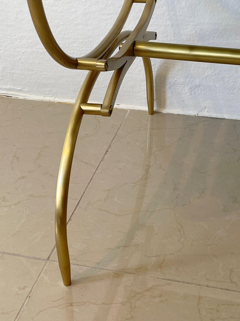 Italian Mid-Century Modern Carrara Marble & Brass Coffee/Side Table For Sale 4