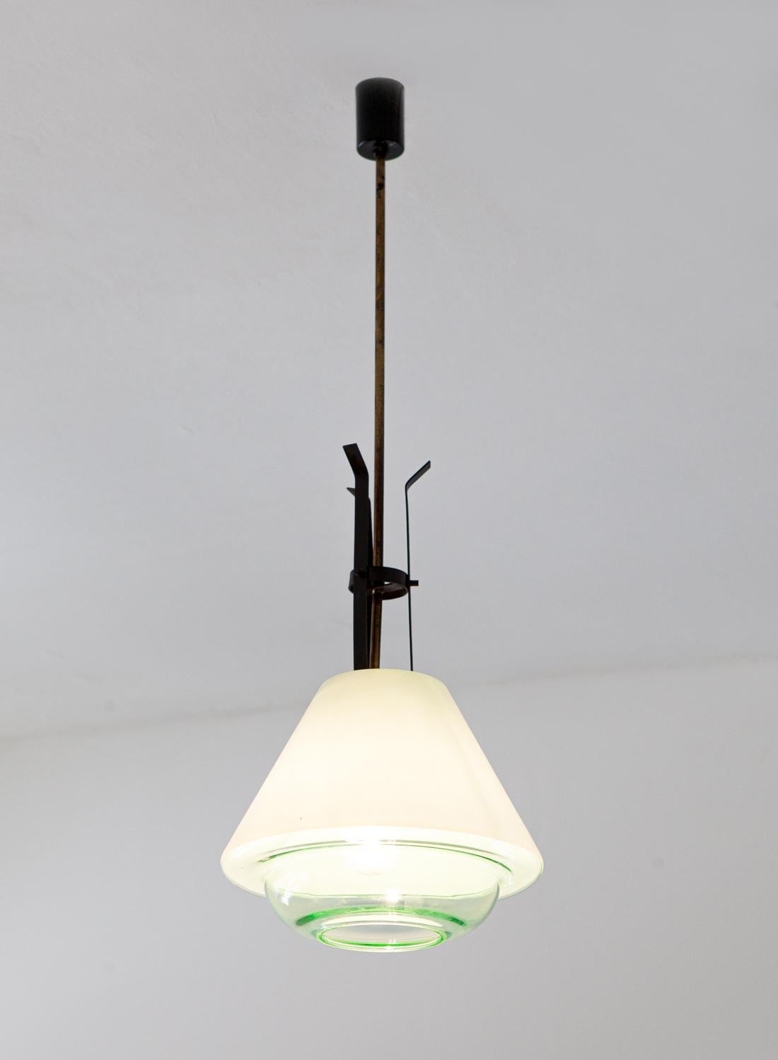 Italian Mid-Century Modern Ceiling Lamp, Brass, Opaline Glass, 1950s In Good Condition For Sale In Rome, IT