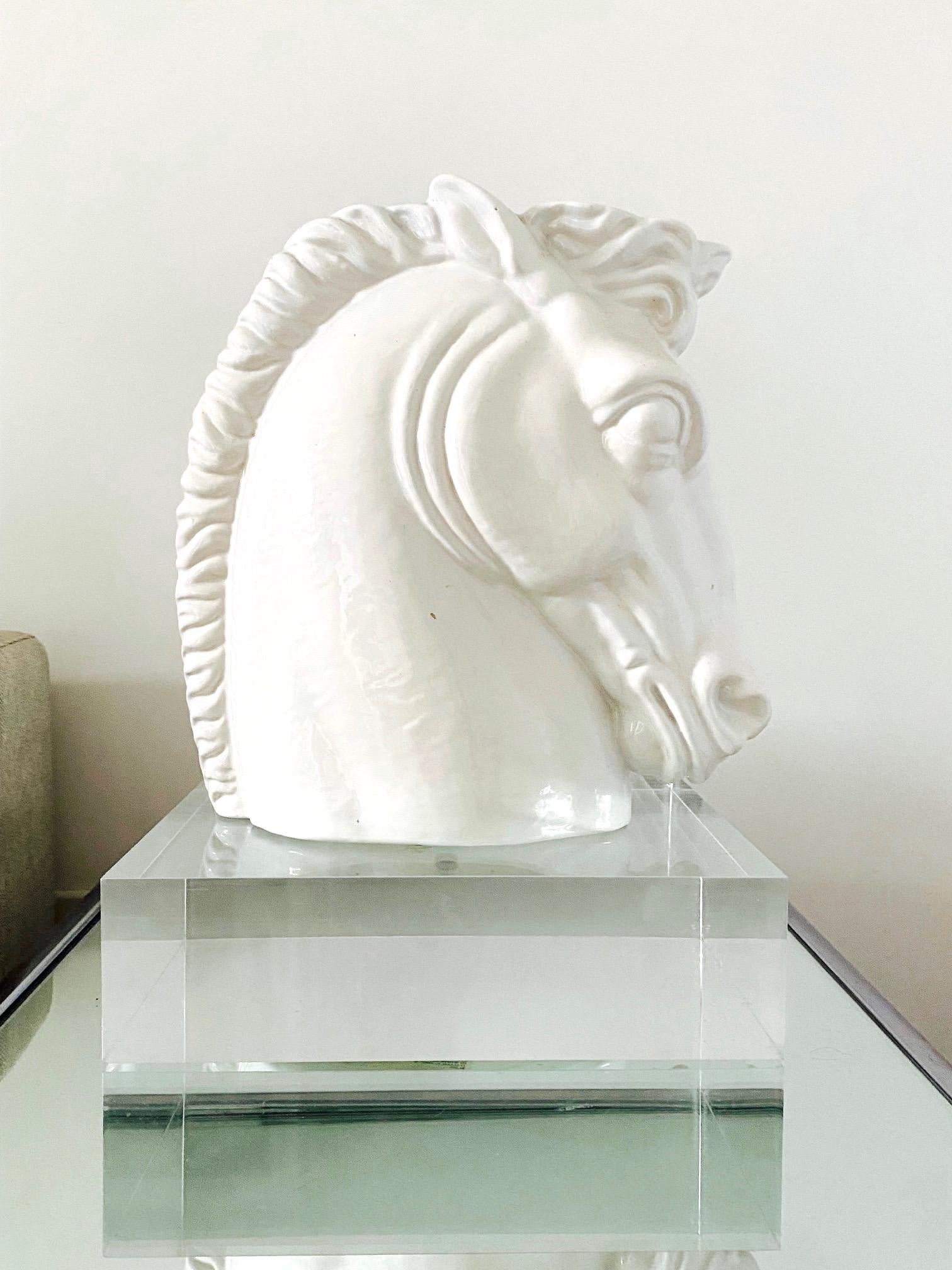 Art Deco White Ceramic Roman Horse Bust, Italy c. 1970s In Good Condition For Sale In Fort Lauderdale, FL