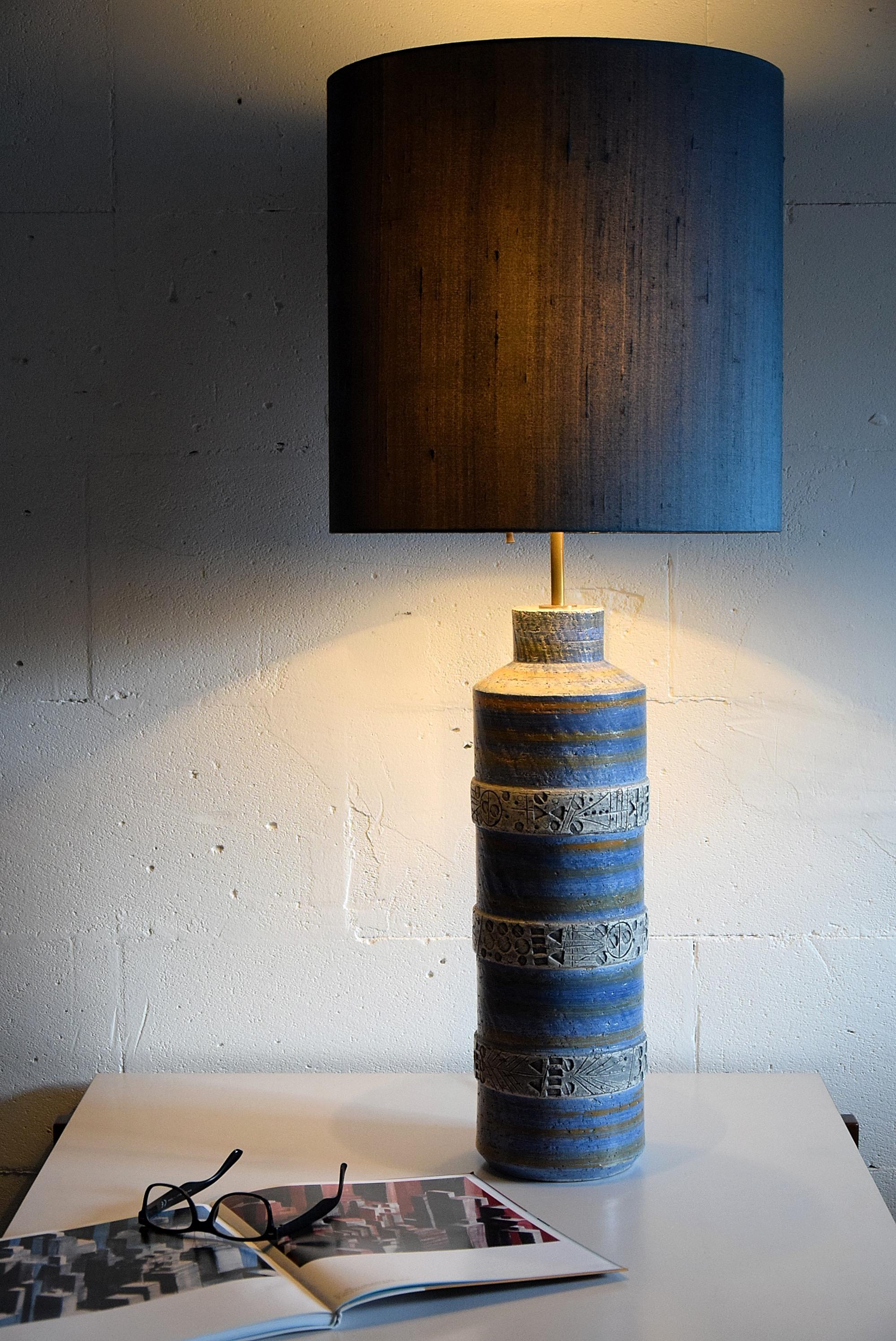 Italian Mid-Century Modern Ceramic Table Lamp by Aldo Londi for Bitossi For Sale 5