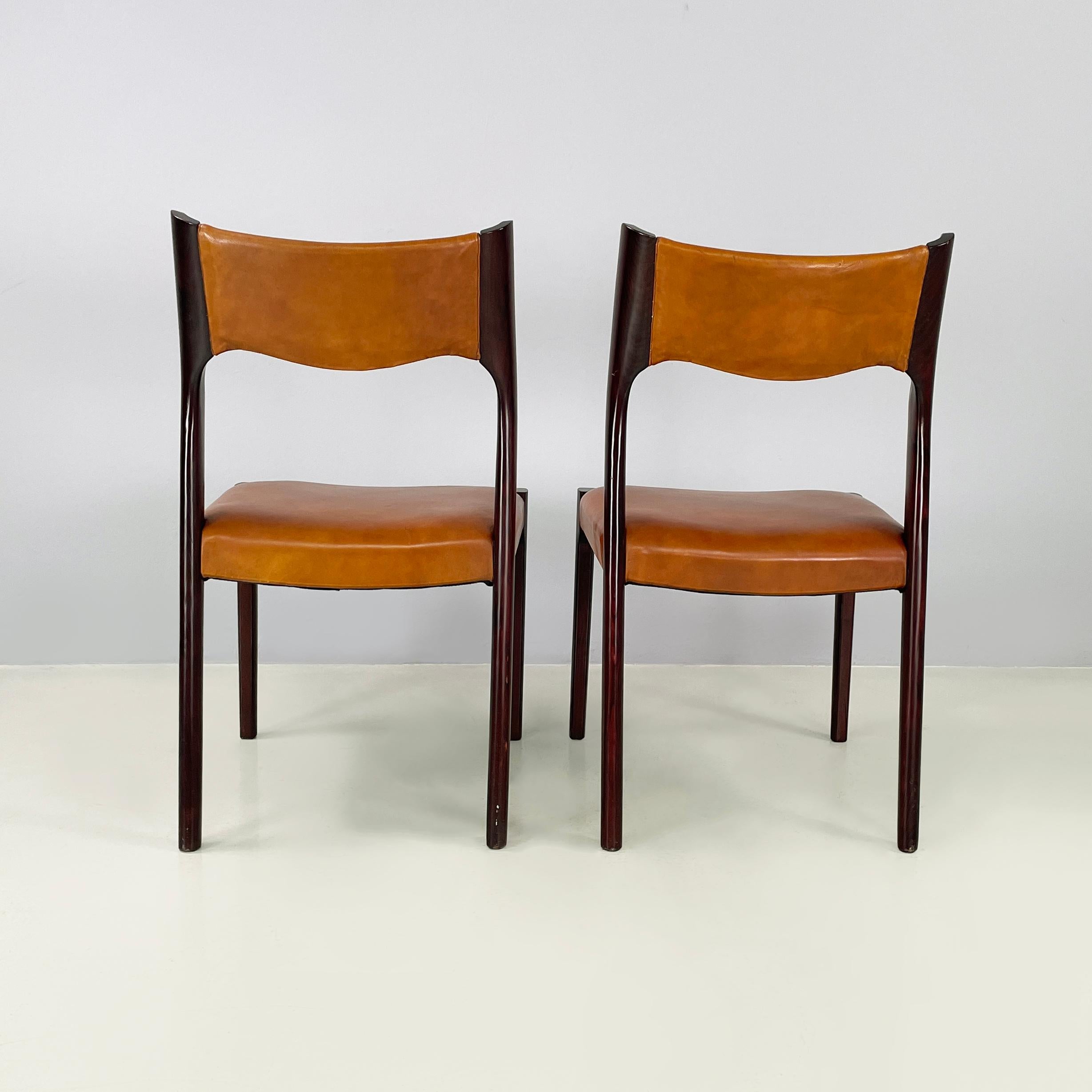 Mid-20th Century Italian mid-century modern Chair in brown leather and dark wood, 1960s