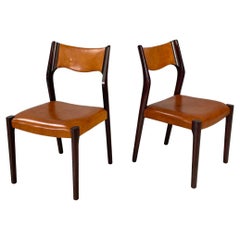 Italian mid-century modern Chair in brown leather and dark wood, 1960s
