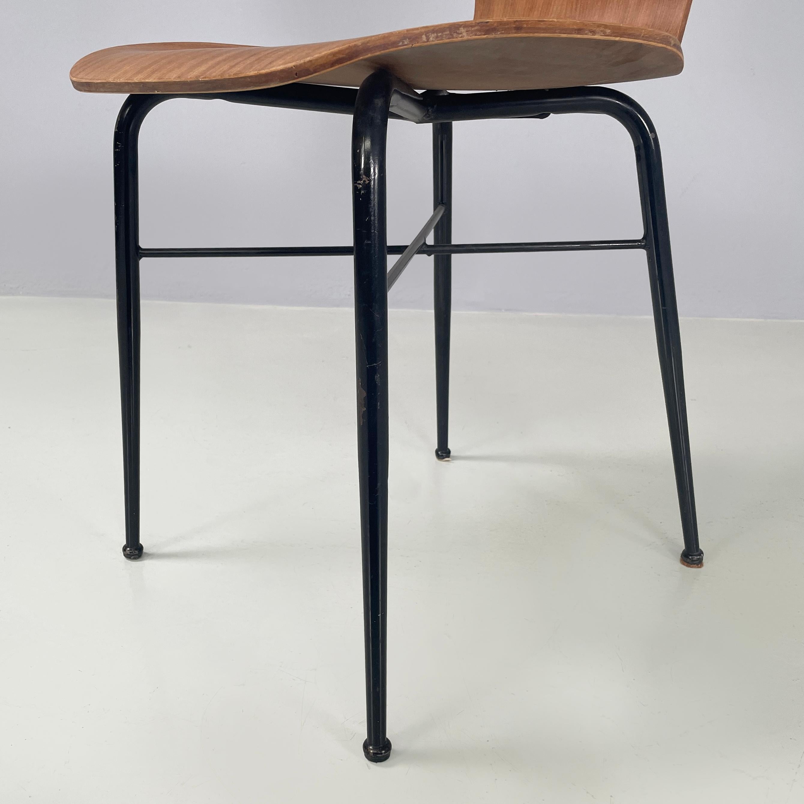 Italian mid-century modern Chair in curved wood and black metal, 1960s For Sale 9