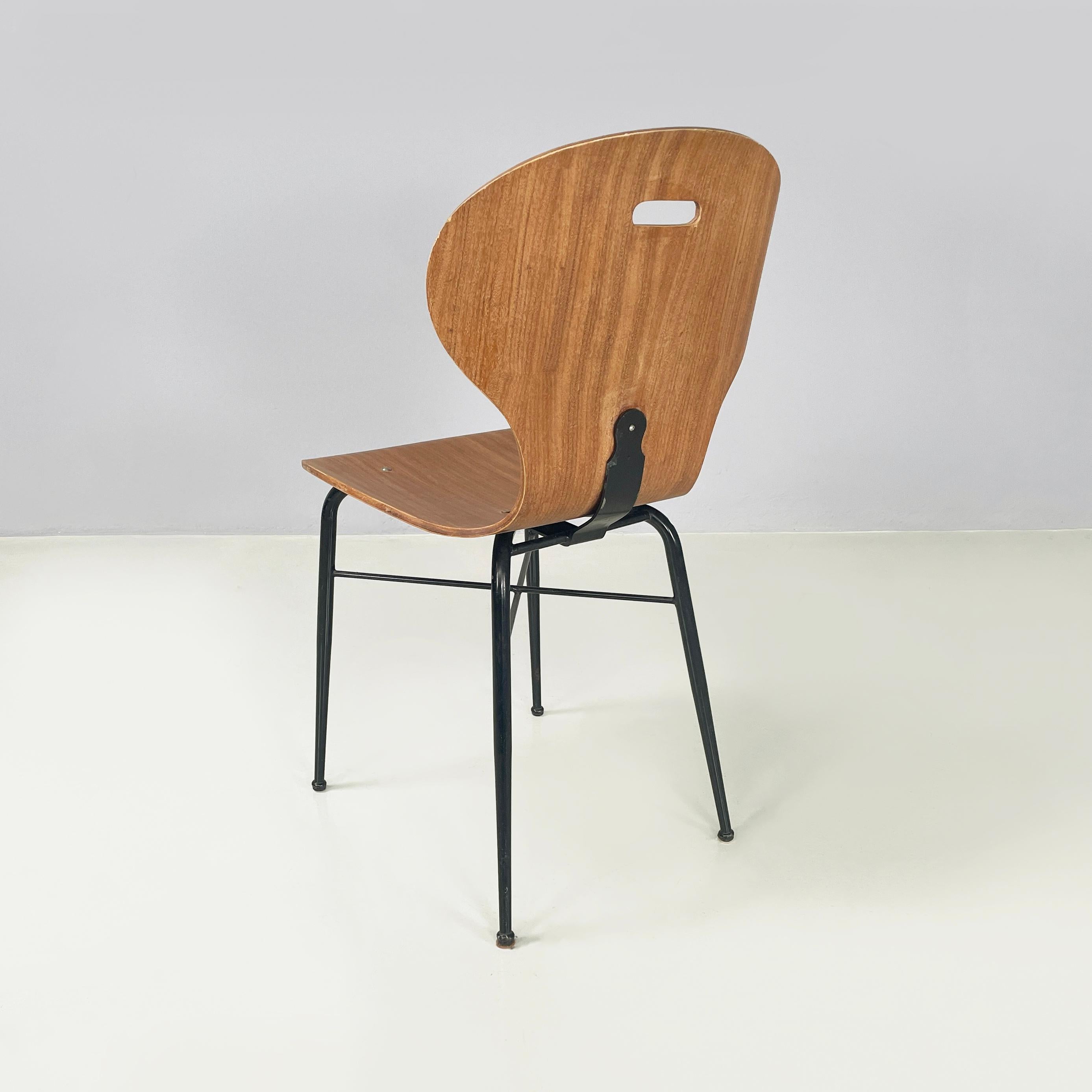 Mid-Century Modern Italian mid-century modern Chair in curved wood and black metal, 1960s For Sale