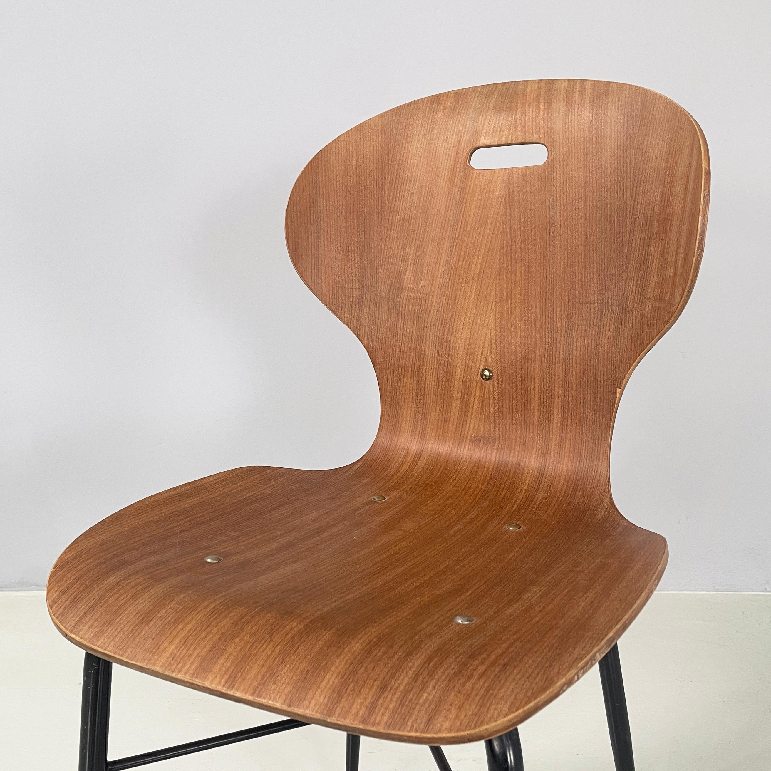 Mid-20th Century Italian mid-century modern Chair in curved wood and black metal, 1960s For Sale