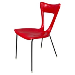 Silla moderna italiana de mediados de siglo en plástico rojo y metal negro, años 60