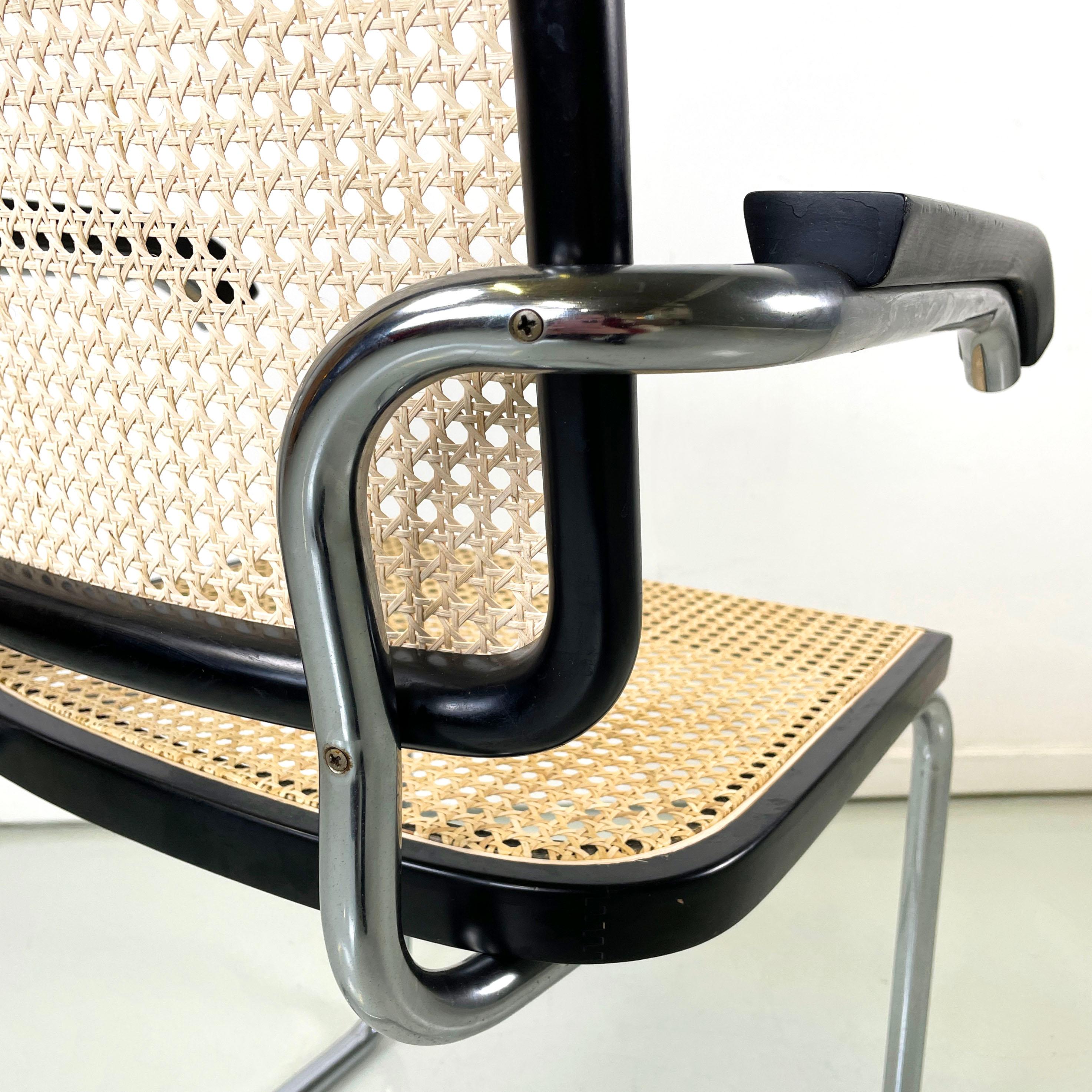 Italian mid-century modern Chair with armrests by Marcel Breuer for Gavina 1960s For Sale 8