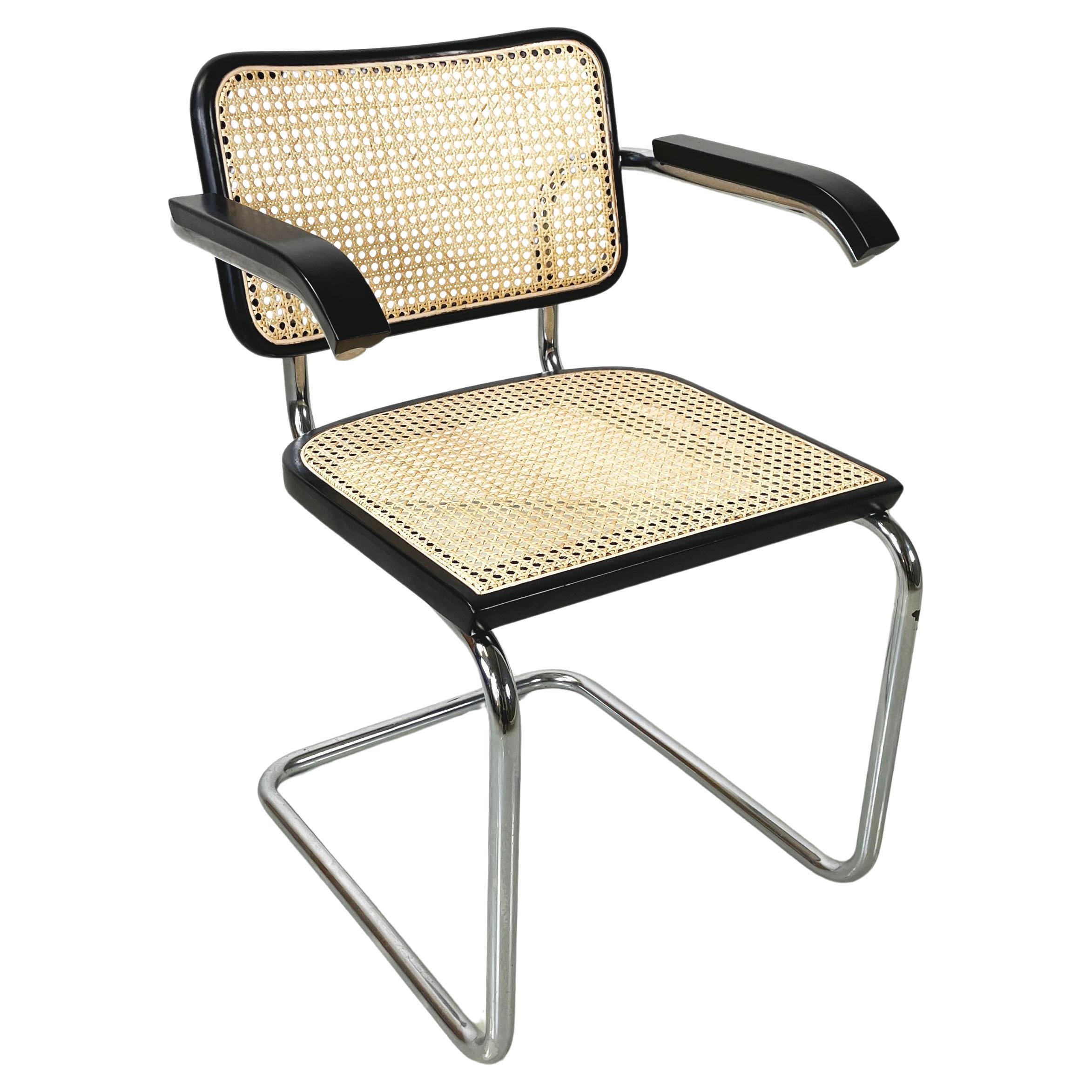 Chaise italienne moderne du milieu du siècle avec accoudoirs par Marcel Breuer pour Gavina 1960s en vente