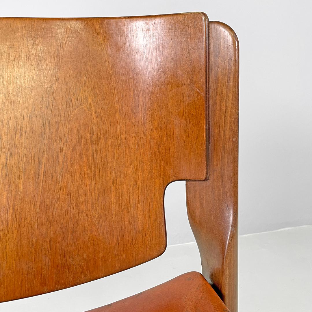 Italian mid-century modern chairs 122 by Vico Magistretti for Cassina, 1960s For Sale 2