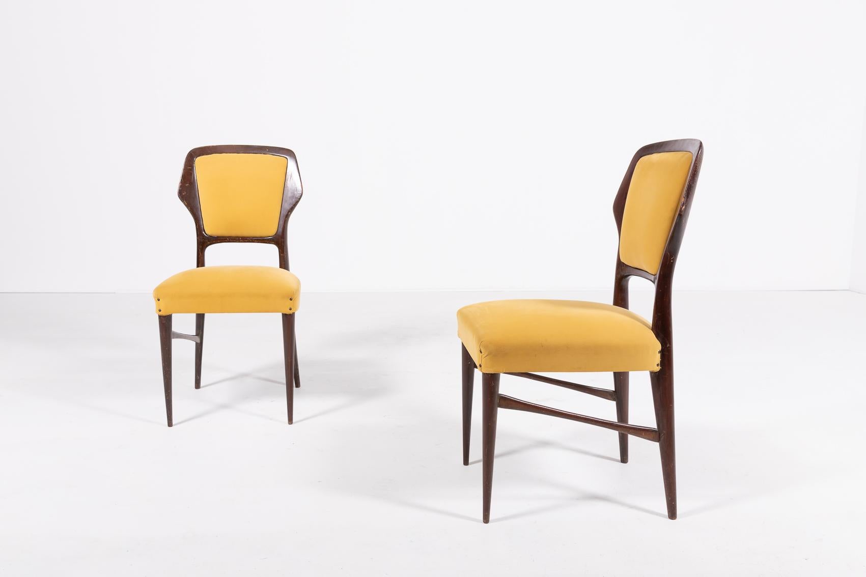 Varnished Italian Mid-Century Modern chairs from Vittorio Dassi, 1960s For Sale