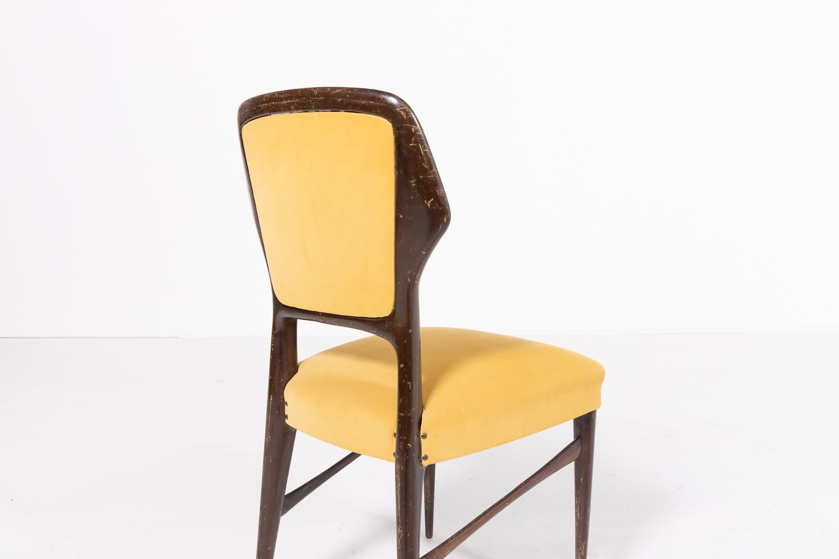 Italian Mid-Century Modern chairs from Vittorio Dassi, 1960s For Sale 1
