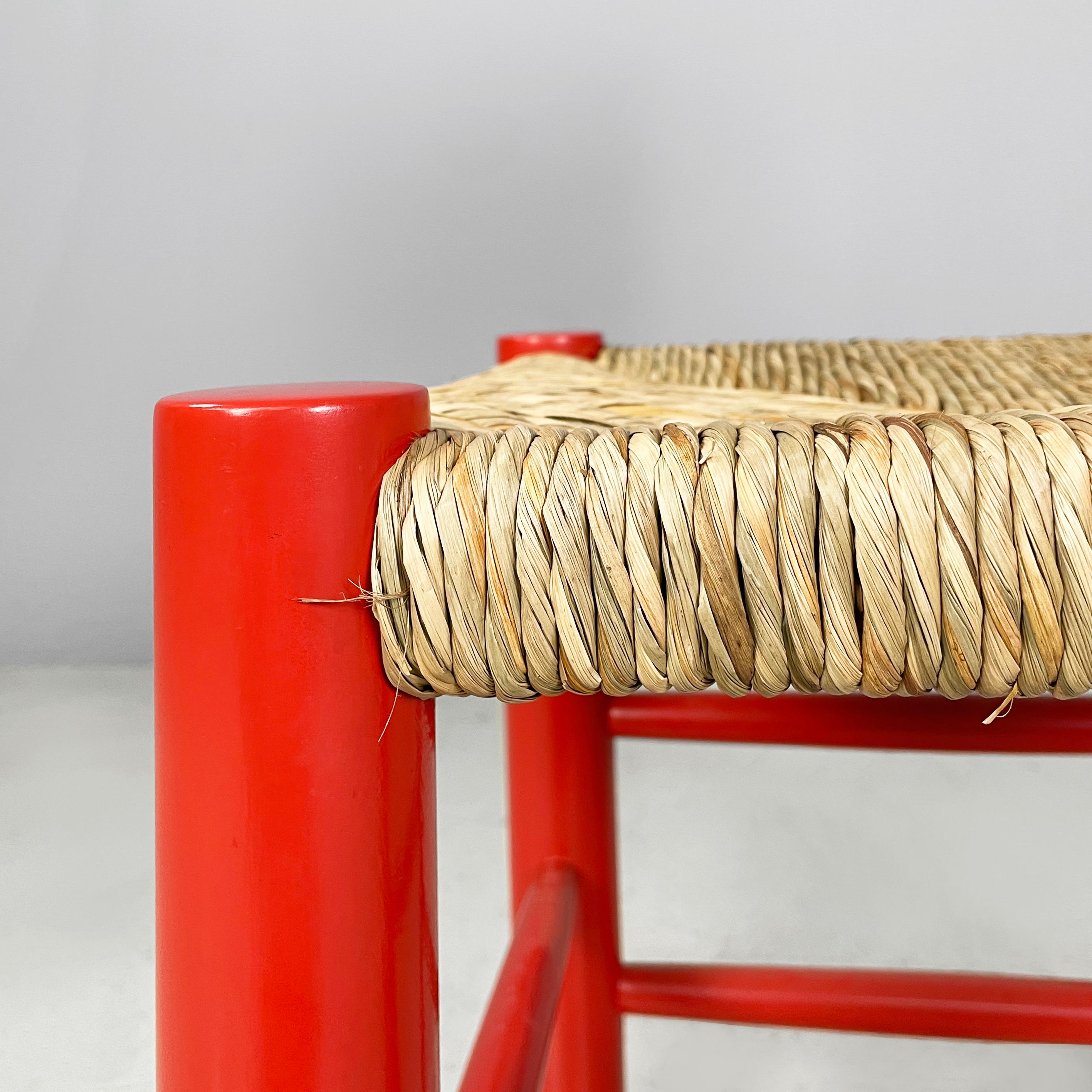 Italian mid-century modern chairs in red wood and straw, 1970s For Sale 6