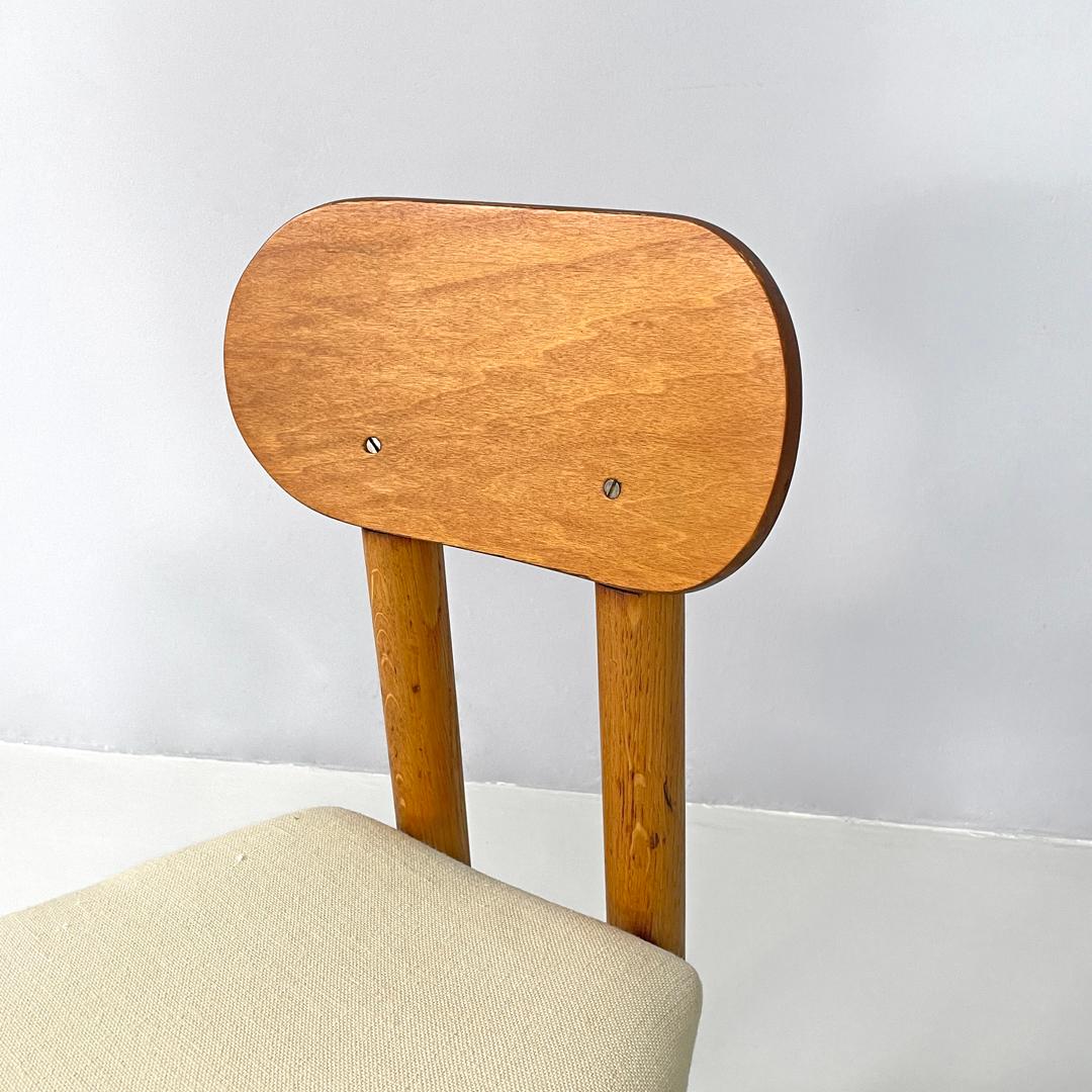 Sedie italiane di metà secolo moderno in legno e tessuto di lino bianco avorio, anni '60 in vendita 3