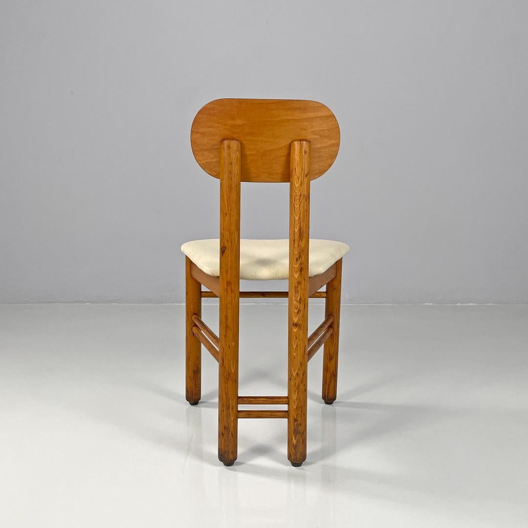 Metà XX secolo Sedie italiane di metà secolo moderno in legno e tessuto di lino bianco avorio, anni '60 in vendita