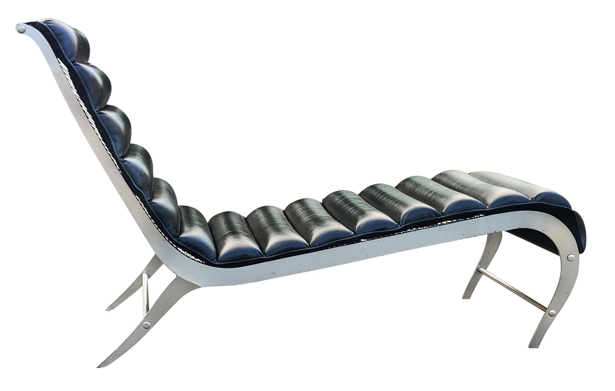 Italian Mid-Century Modern Chaise Lounge Brushed Steel Black Leather Vintage  In Good Condition For Sale In Philadelphia, PA