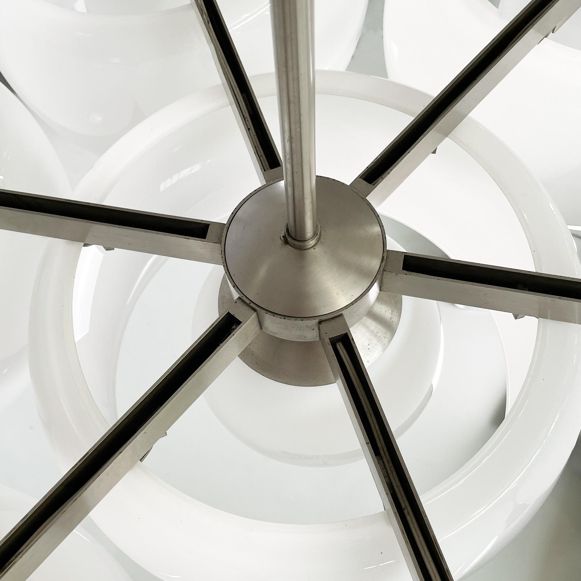 Lampadario italiano di metà secolo moderno Artemide Magistretti, anni '70 in vendita 10