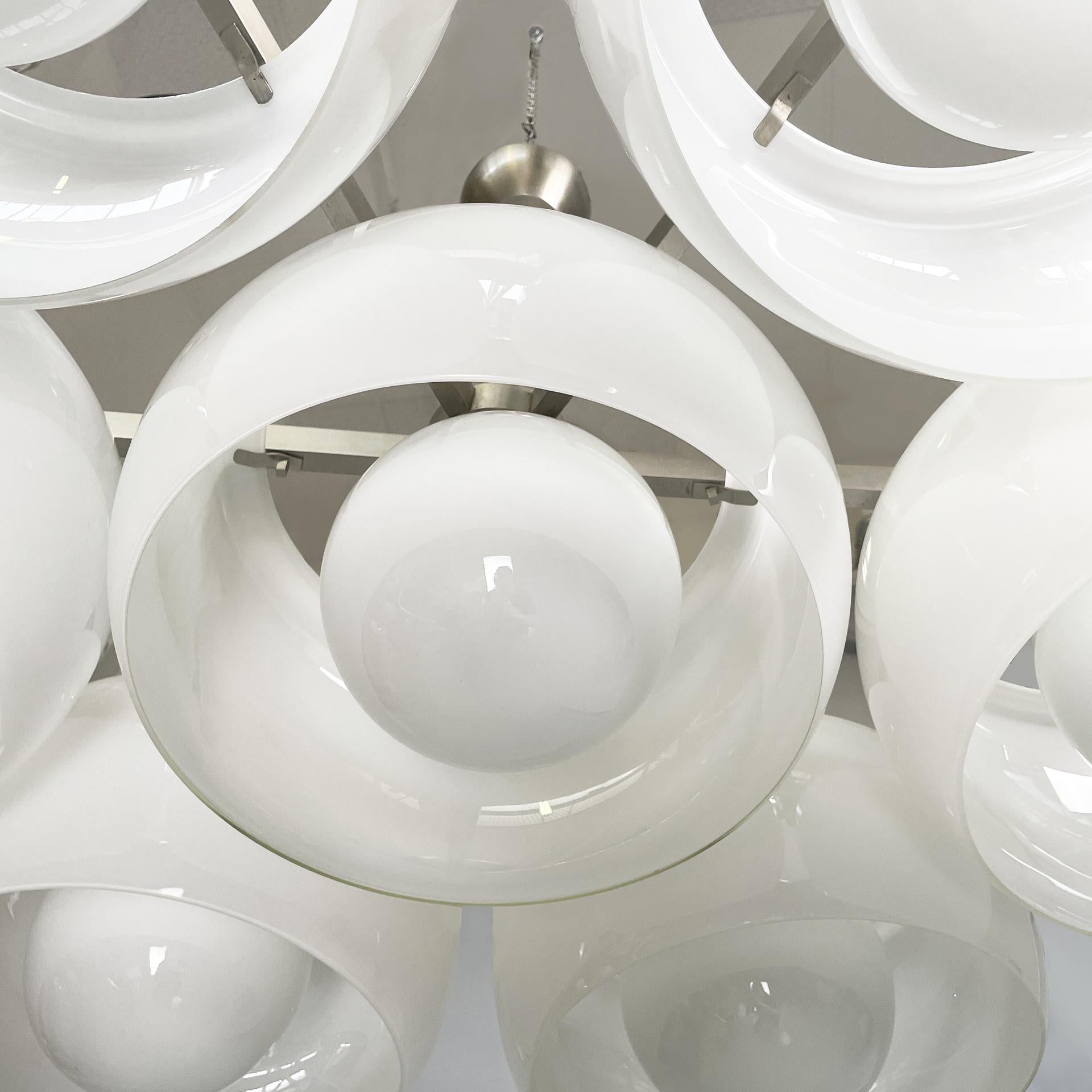 Fine XX secolo Lampadario italiano di metà secolo moderno Artemide Magistretti, anni '70 in vendita