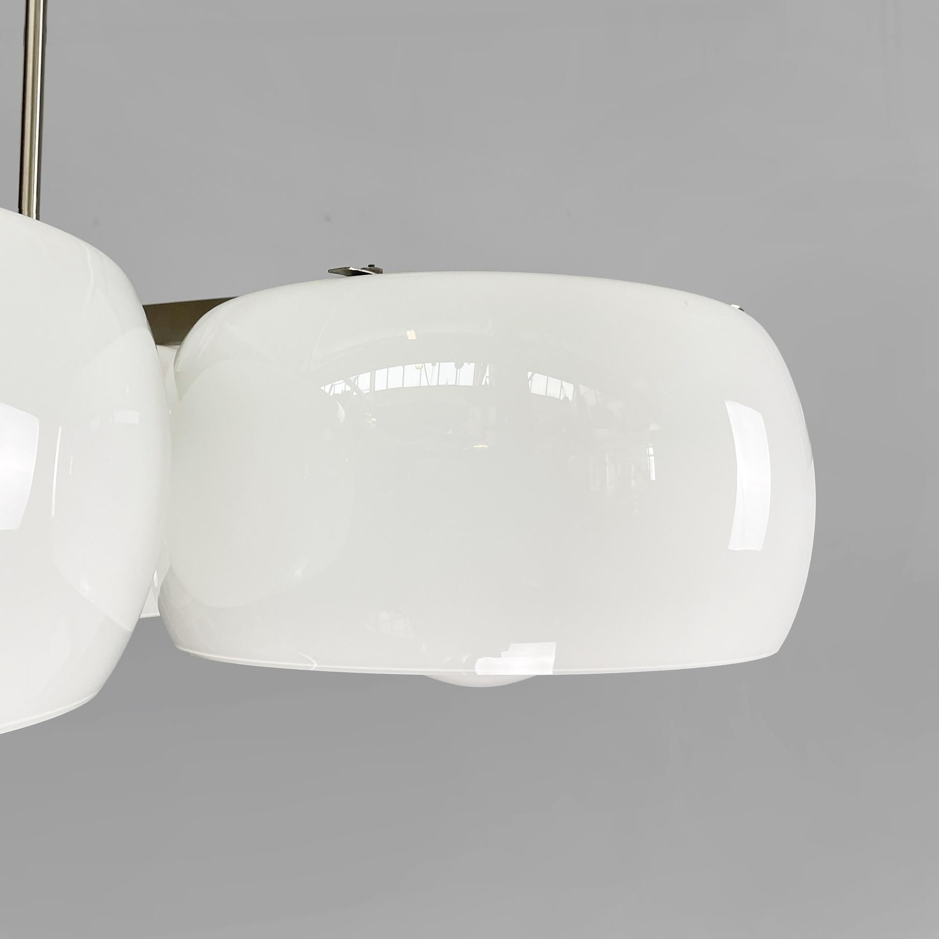 Lampadario italiano di metà secolo moderno Artemide Magistretti, anni '70 in vendita 1