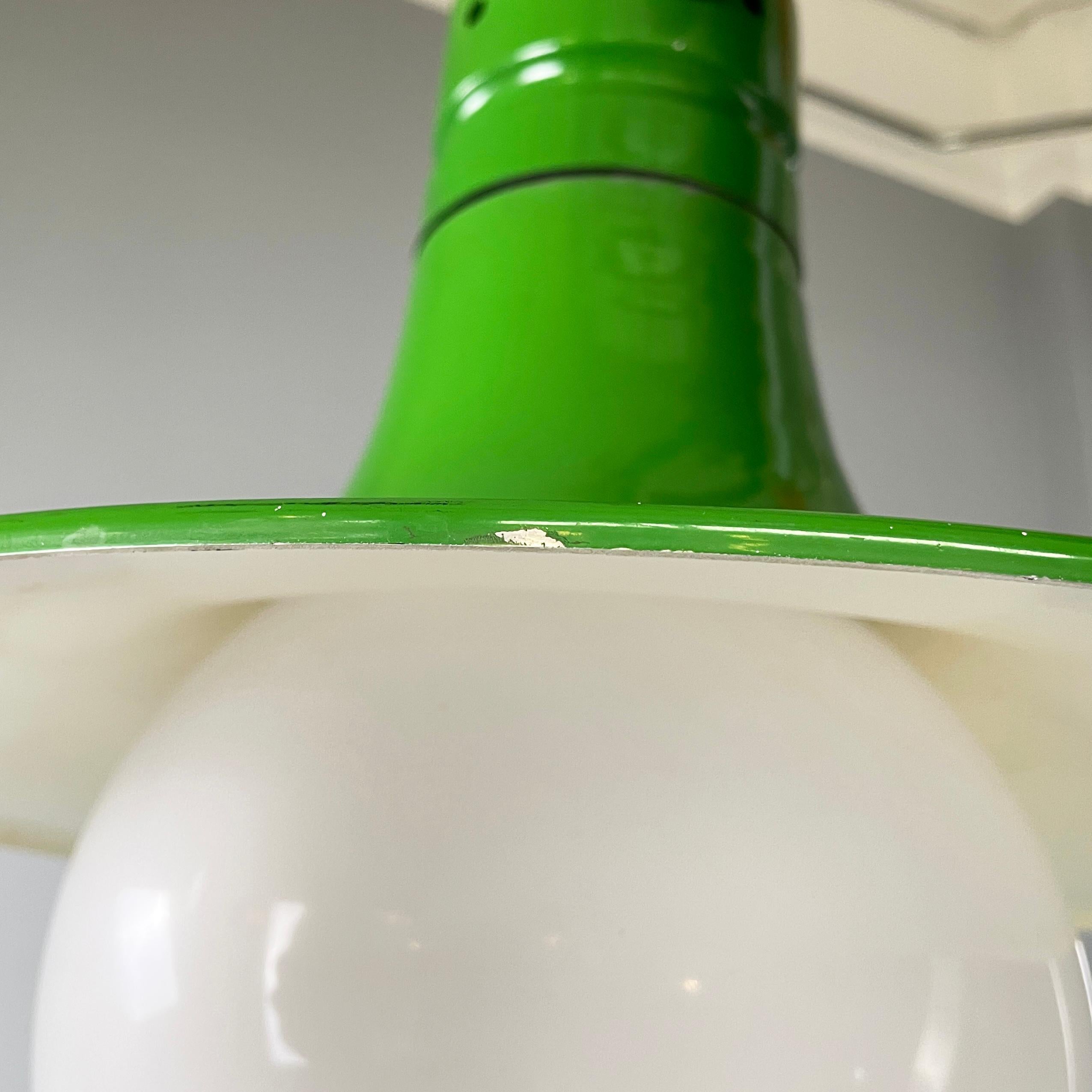 Metal Italian mid-century modern Chandelier in green metal and plexiglass, 1970s For Sale