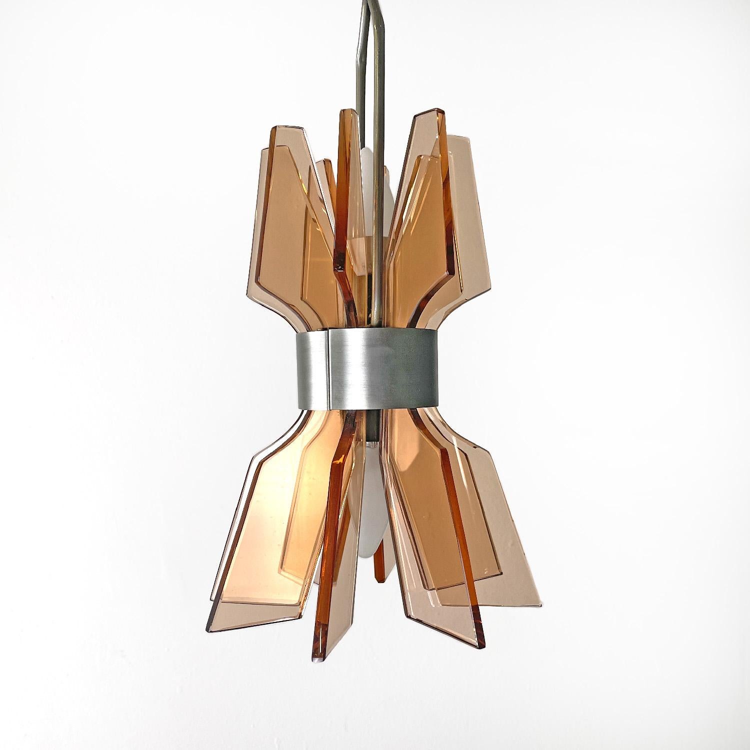 Italian mid-century modern chandelier in peach pink glass and metal, 1960s For Sale 1