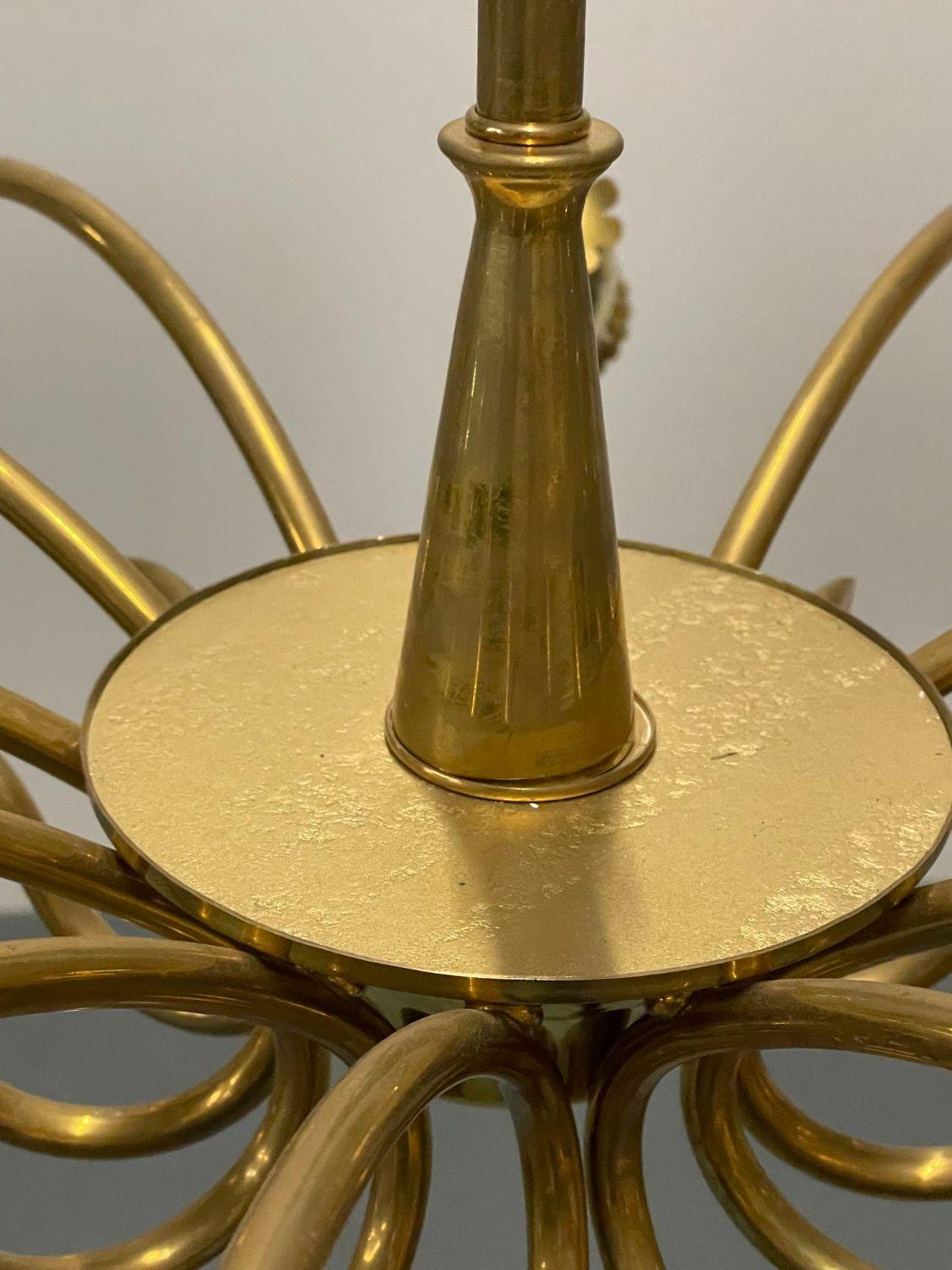 Italian Mid-Century Modern Chandelier, Oscar Torlasco, Organic Form Brass, 1960s For Sale 5