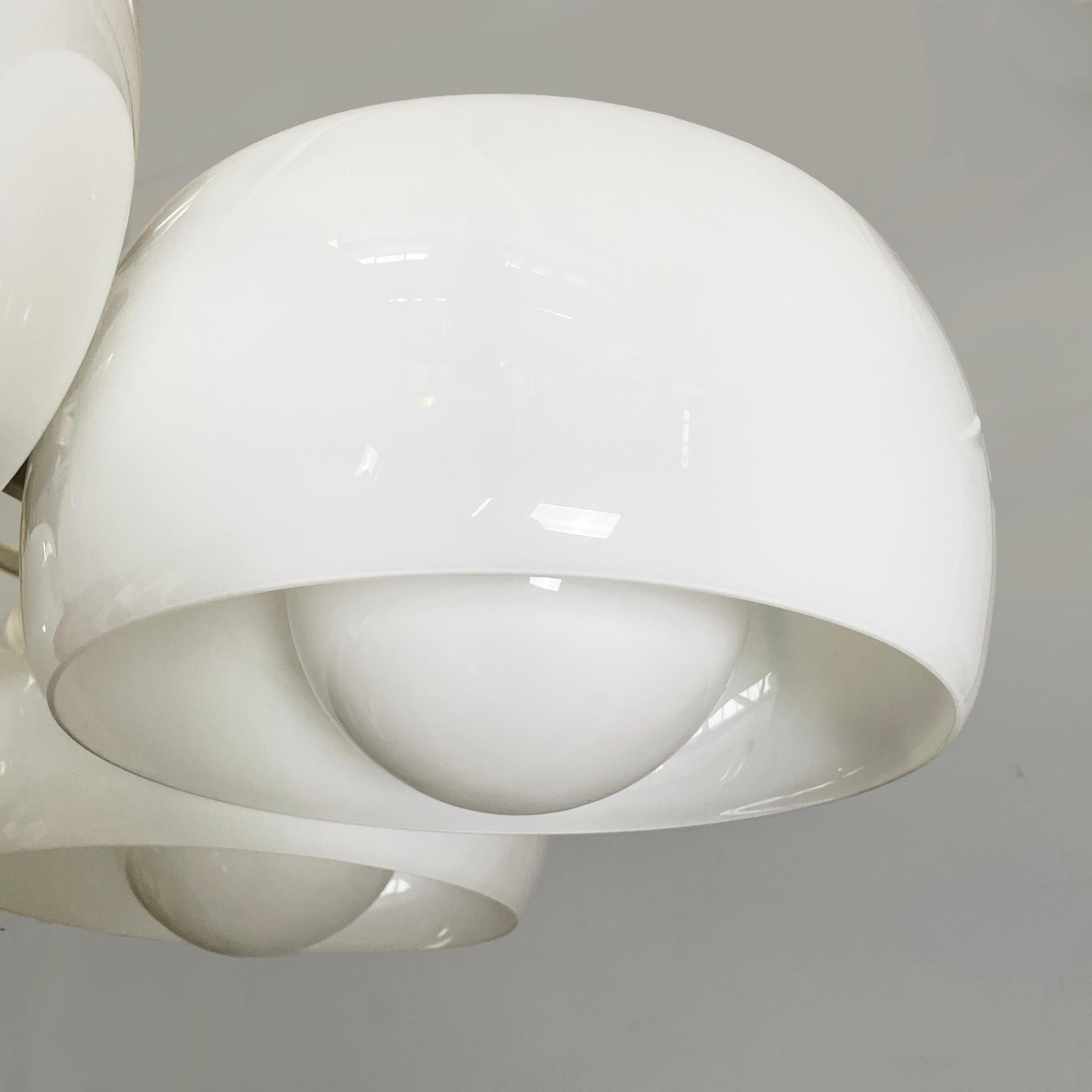 Italian mid-century modern chandelier Pentaclinio by Magistretti Artemide, 1970s For Sale 2