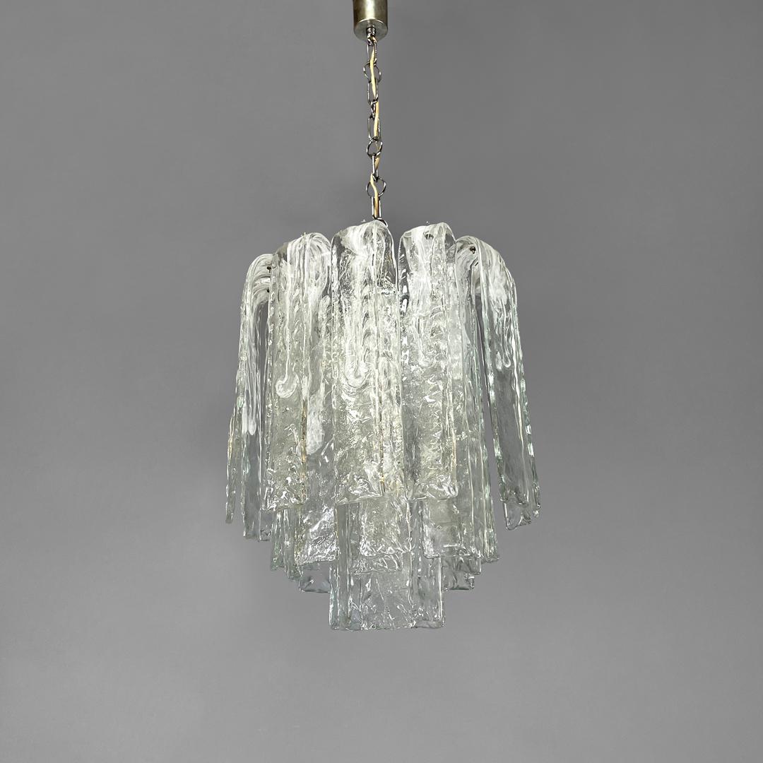 Mid-Century Modern Italian mid-century modern chandelier transparent and white Murano glass, 1960s For Sale