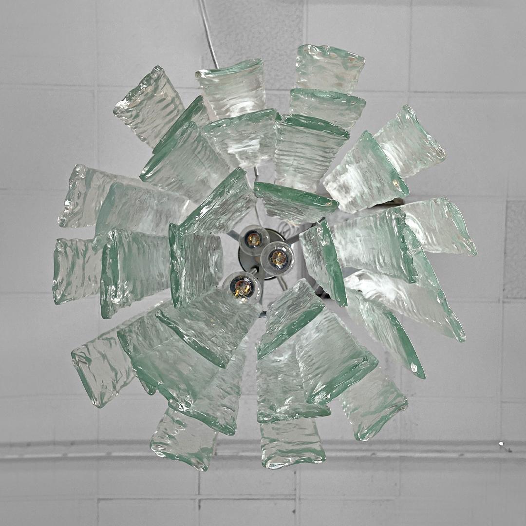 Mid-20th Century Italian mid-century modern chandelier transparent and white Murano glass, 1960s For Sale