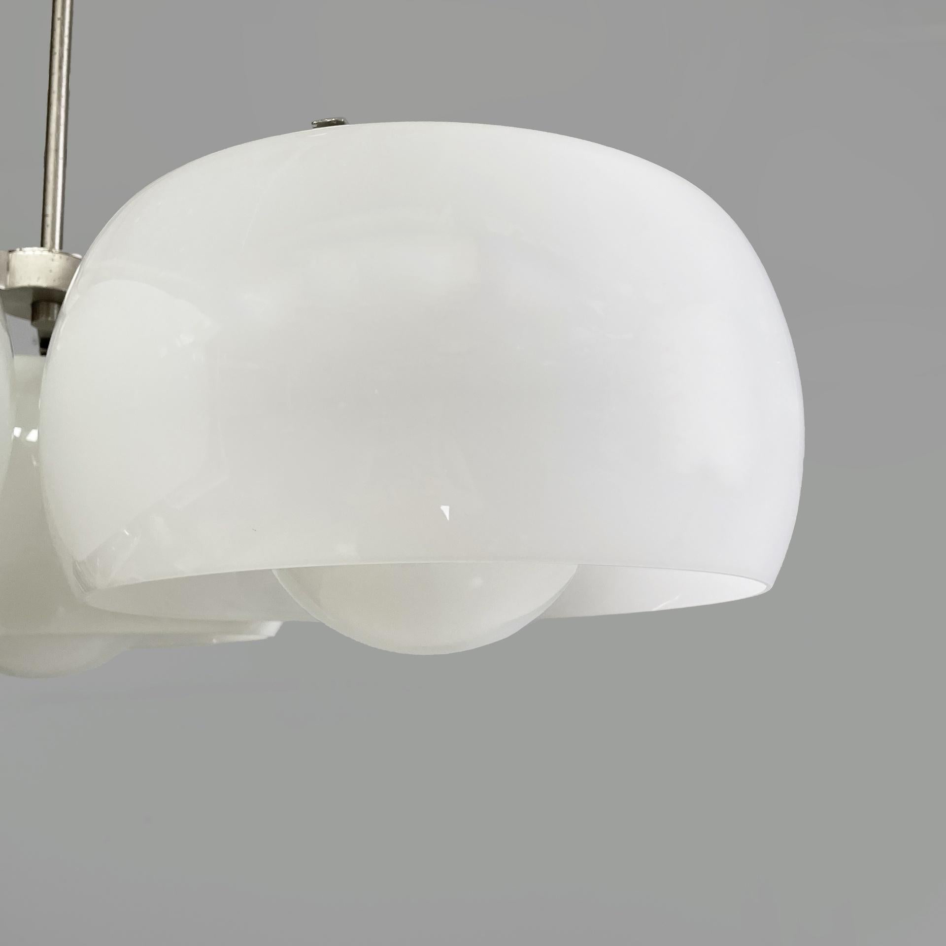 Araña moderna italiana de mediados de siglo Triclinio Magistretti Artemide, años 70 Latón en venta