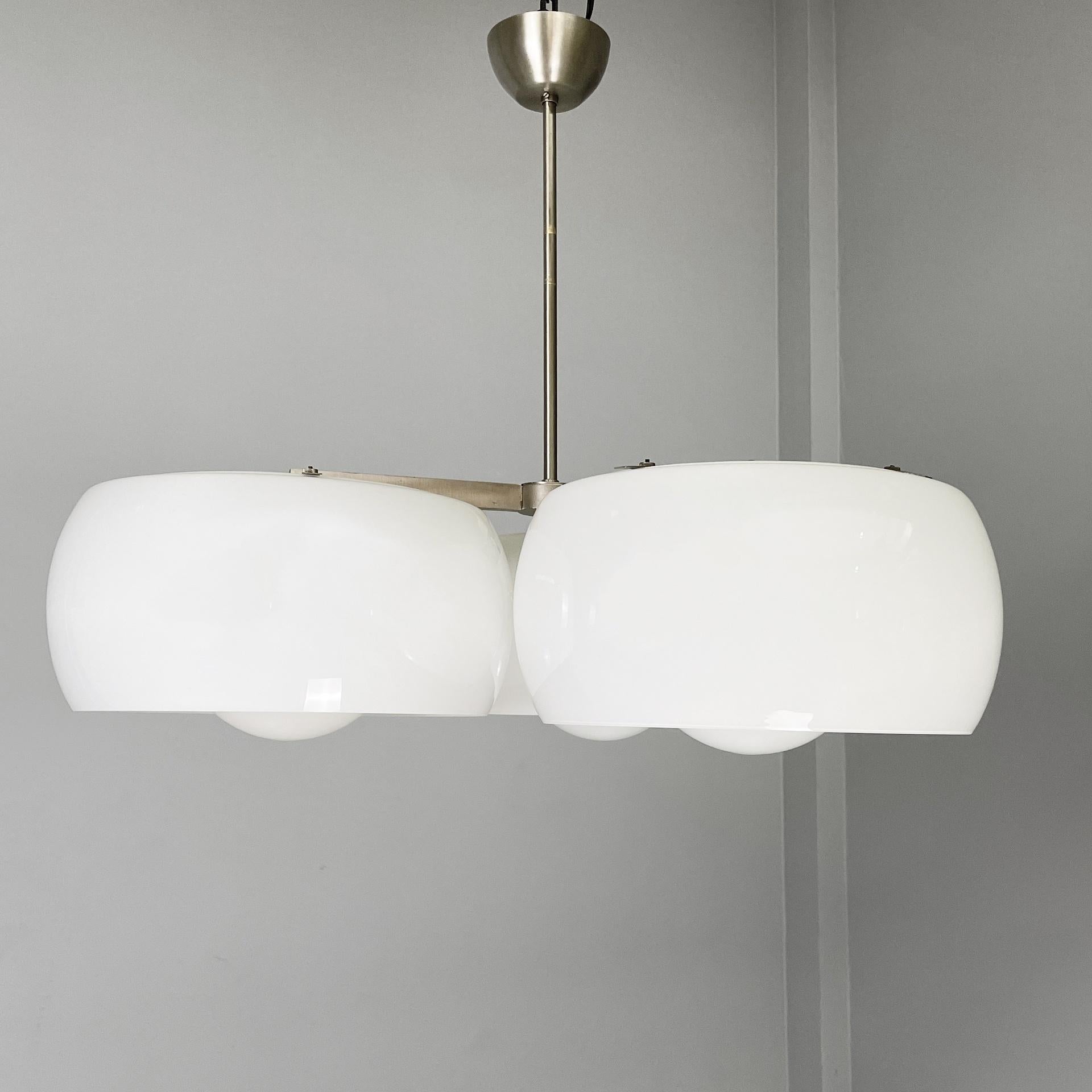 Araña moderna italiana de mediados de siglo Triclinio Magistretti Artemide Italiano en venta