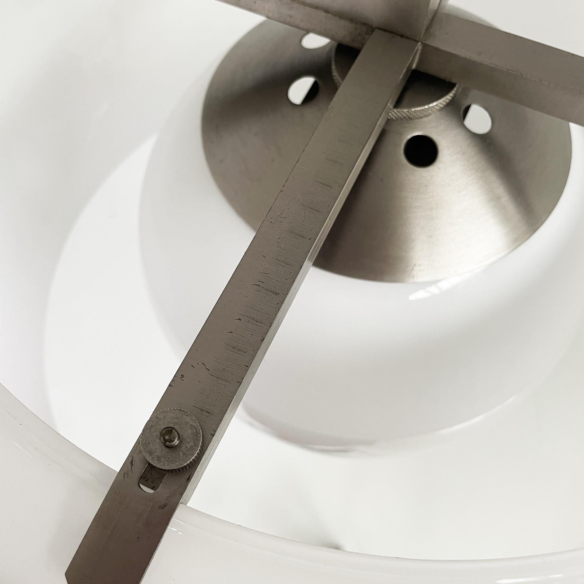 Araña moderna italiana de mediados de siglo Triclinio Magistretti Artemide en venta 2