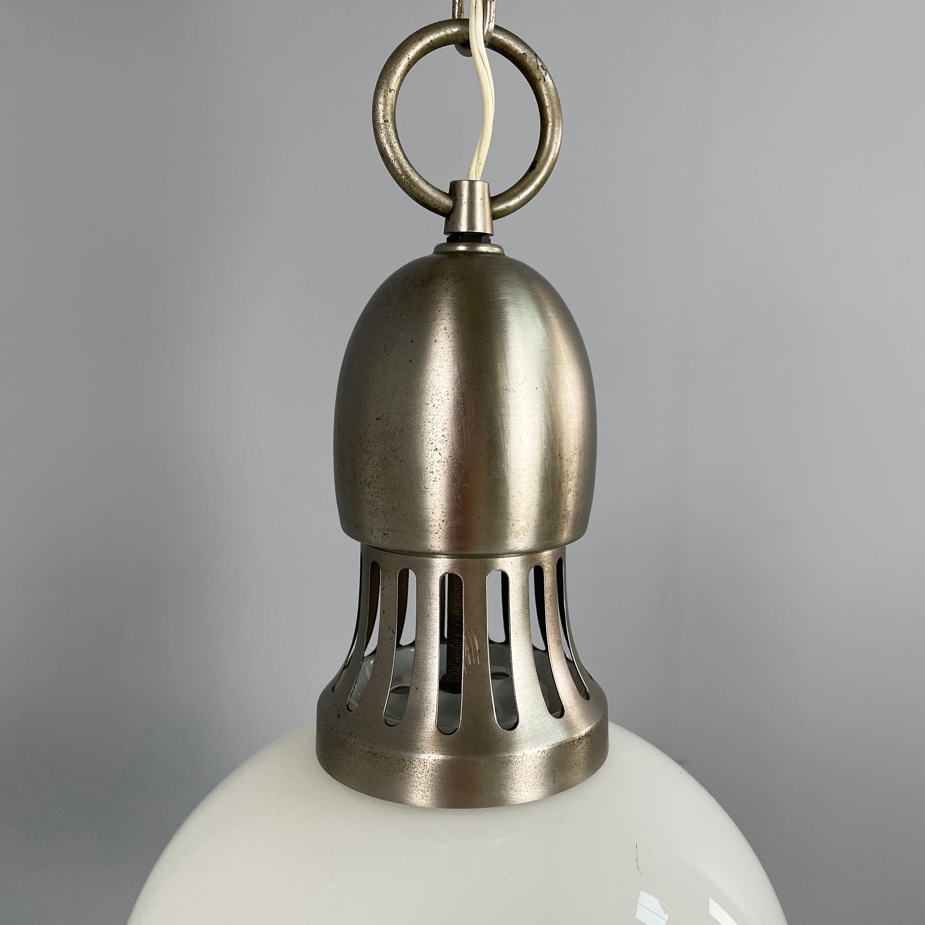 Italian mid-century modern Chandeliers in opaline glass and metal, 1960s For Sale 4
