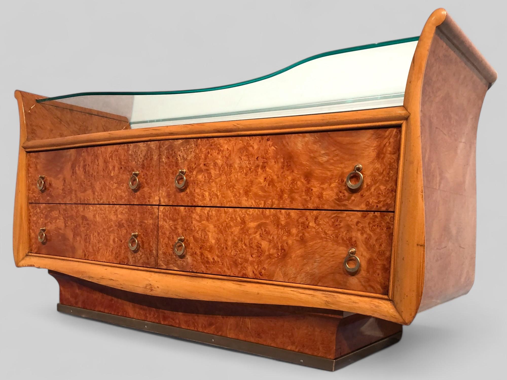 Brass Italian Mid-Century Modern Chest of Drawers in Birch Briar Root, 1950s For Sale
