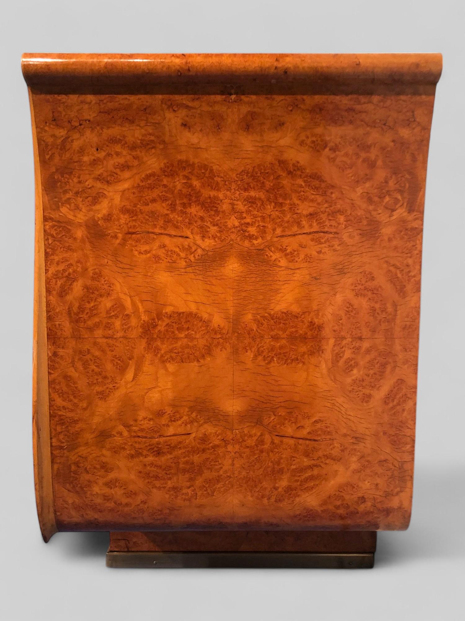 Italian Mid-Century Modern Chest of Drawers in Birch Briar Root, 1950s For Sale 3