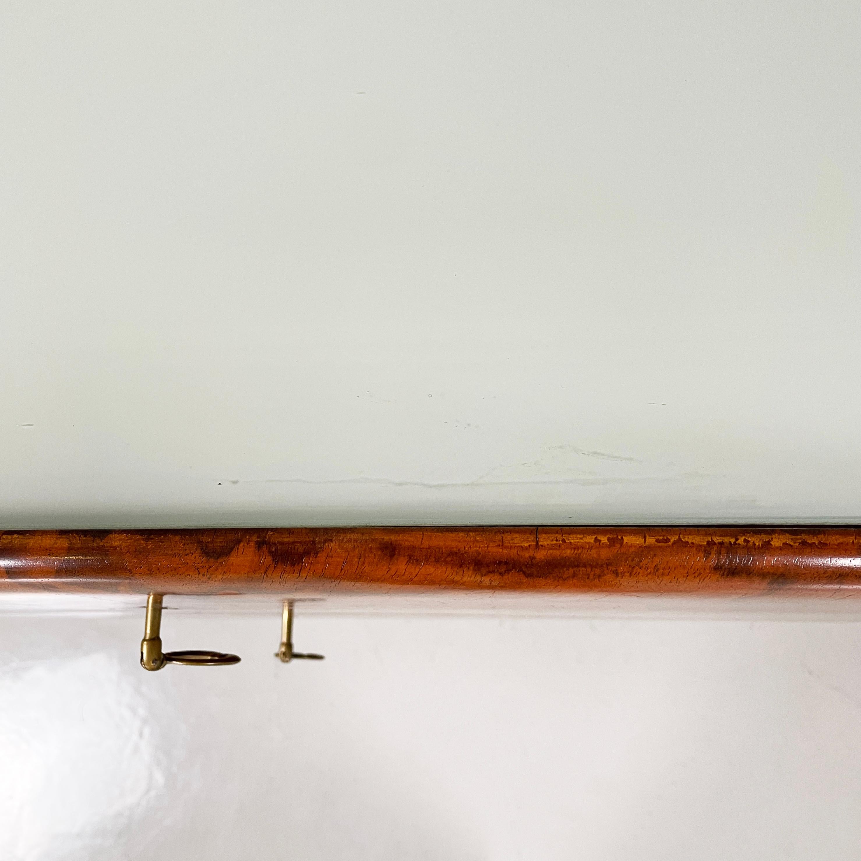 Cassettiera italiana di metà secolo in legno, vetro e ottone, anni '50 in vendita 7