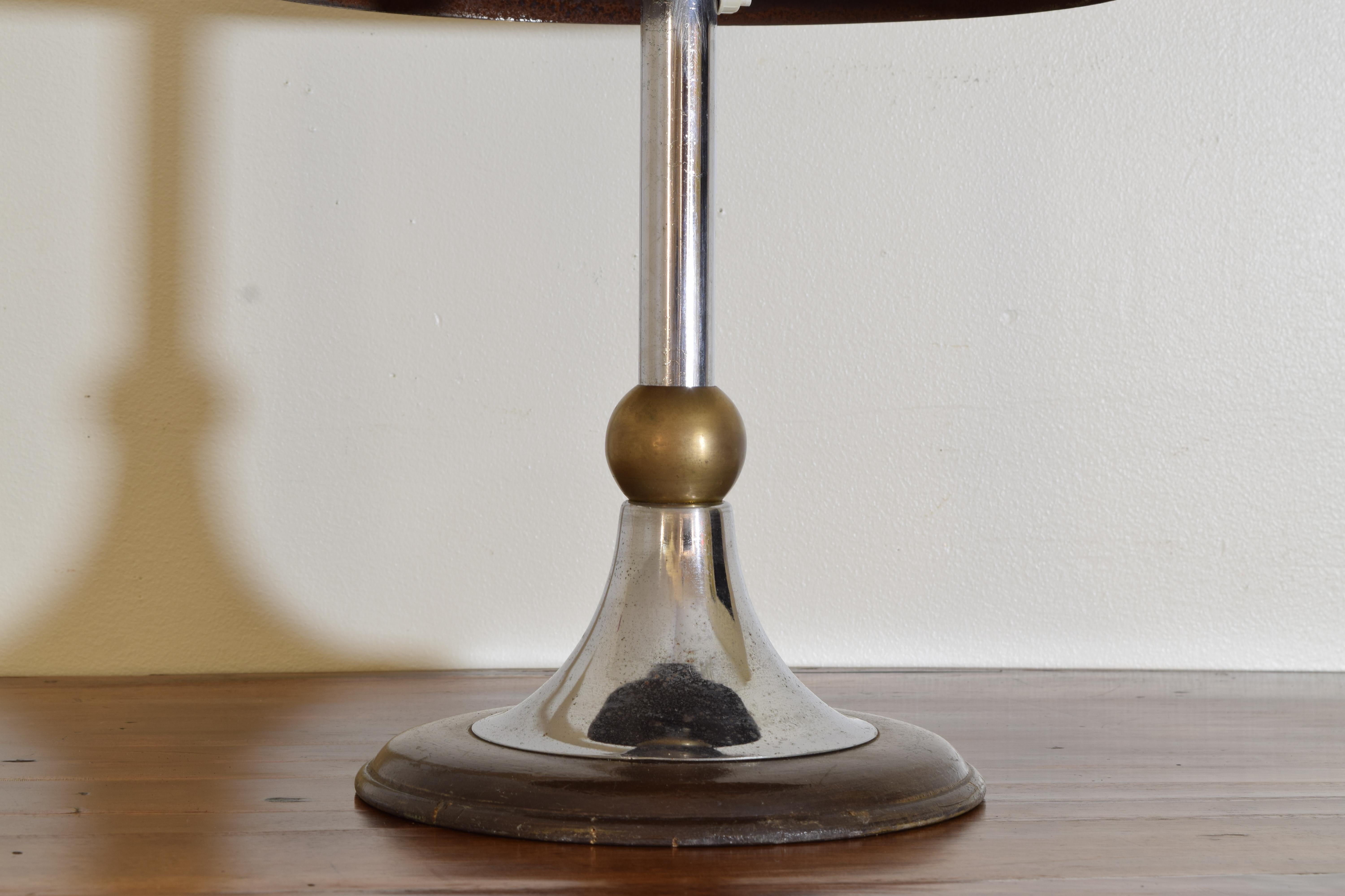 Italian Mid Century Modern Chrome and Brass Table Lamp, early 2nd half 20th cen. For Sale 2
