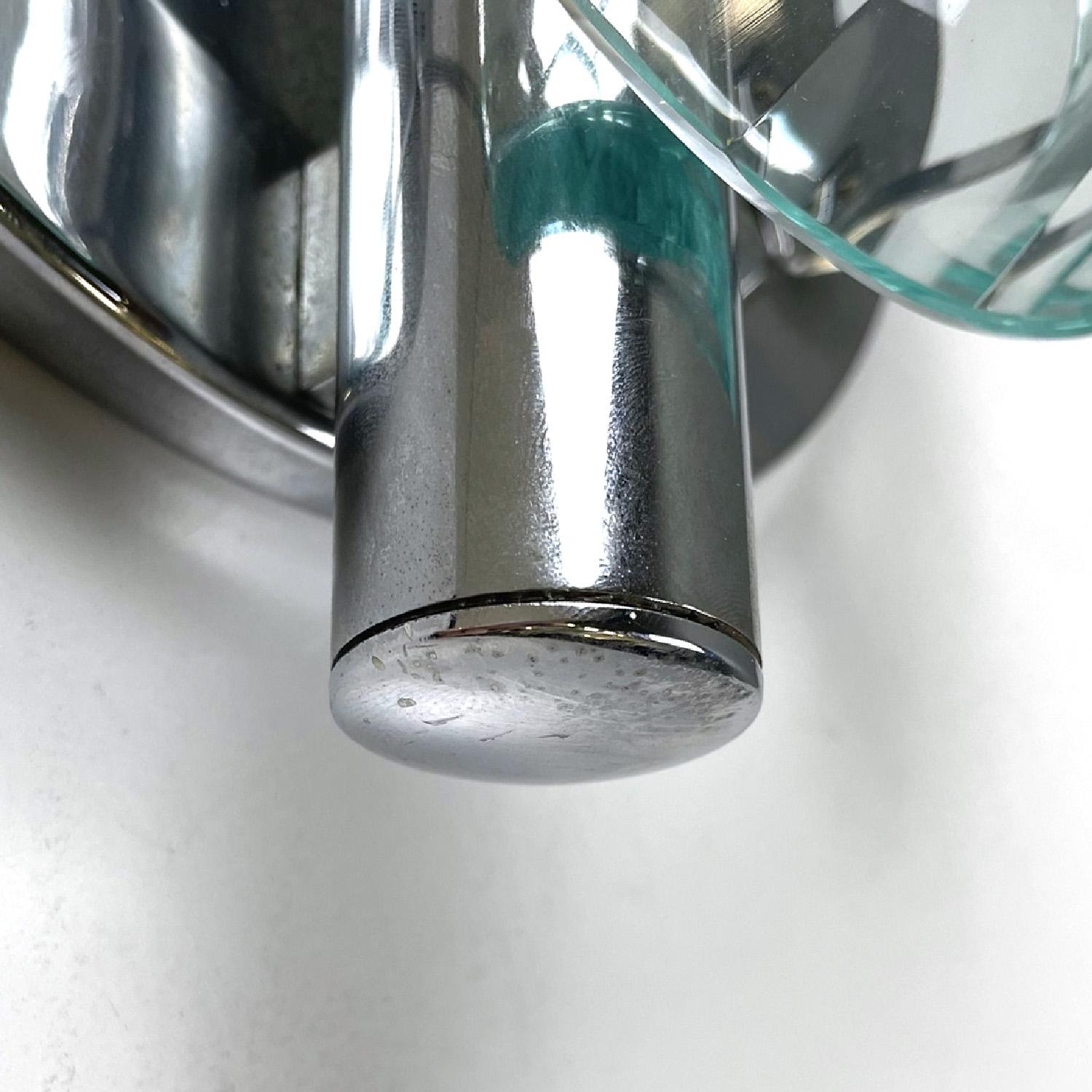 Italian mid-century modern chromed metal and faceted glass wall lights, 1960s in vendita 6