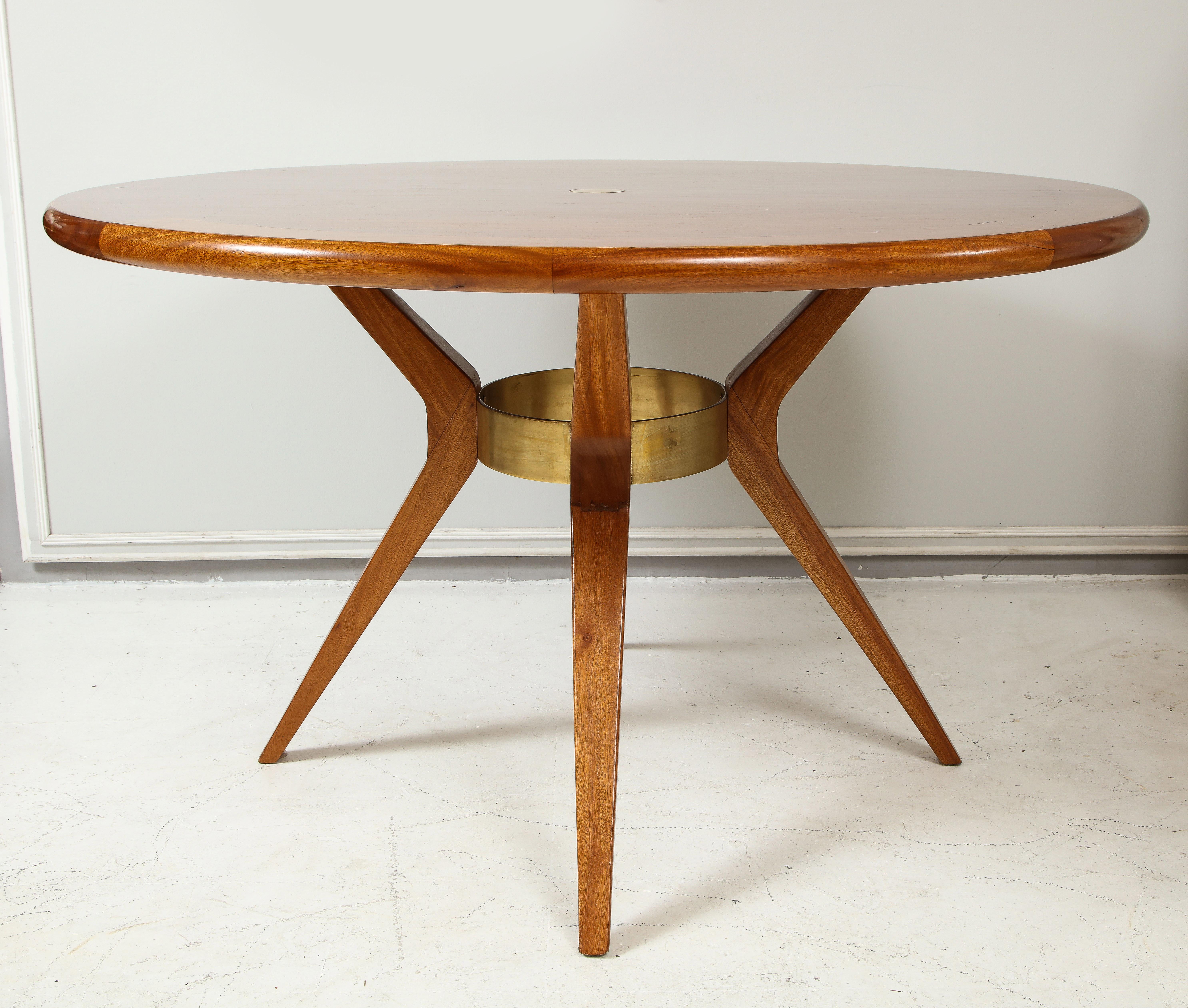 Italian Mid-Century Modern Circular Dining Table/ Center Table In Good Condition In New York, NY