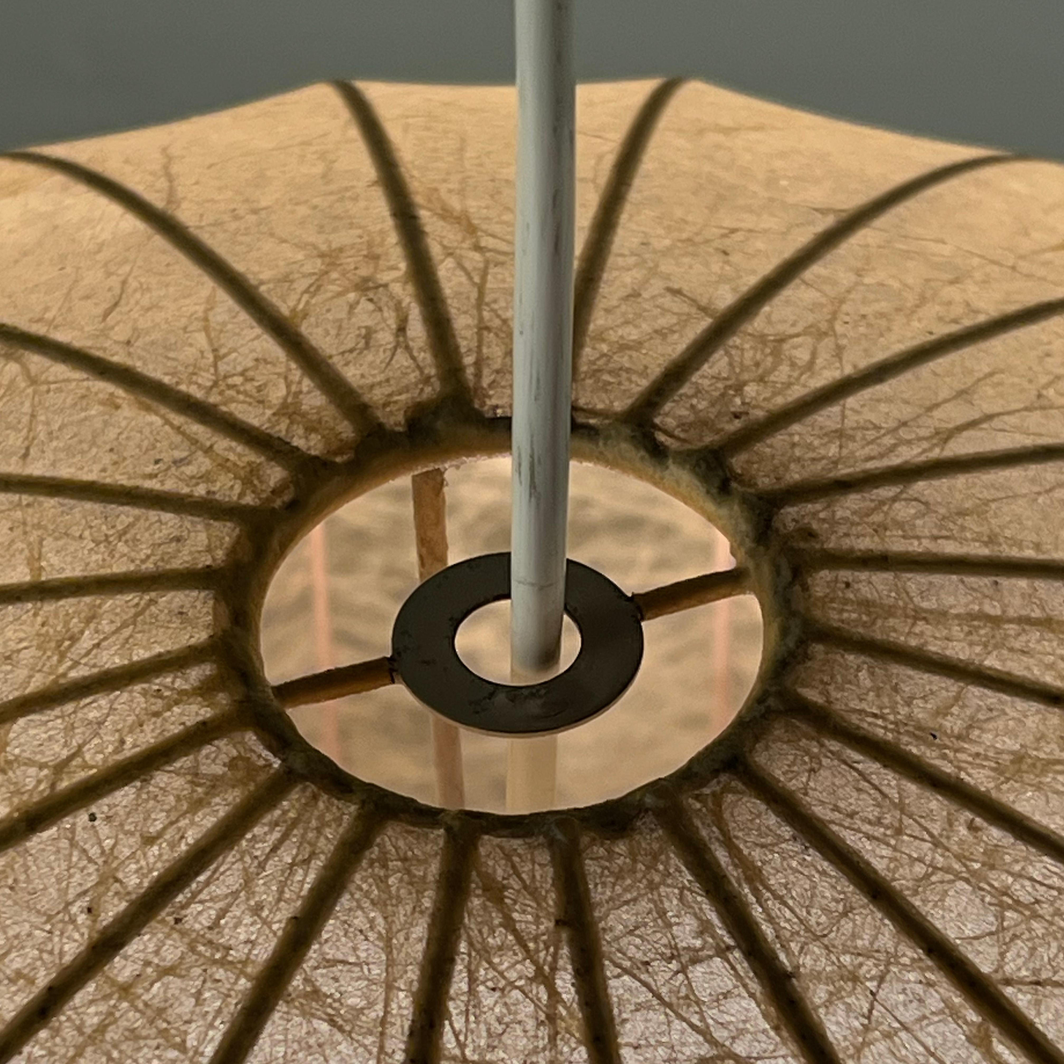 Italian Mid-Century Modern Cocoon Pendant Light, 1960s, Italy In Good Condition In Milano, IT