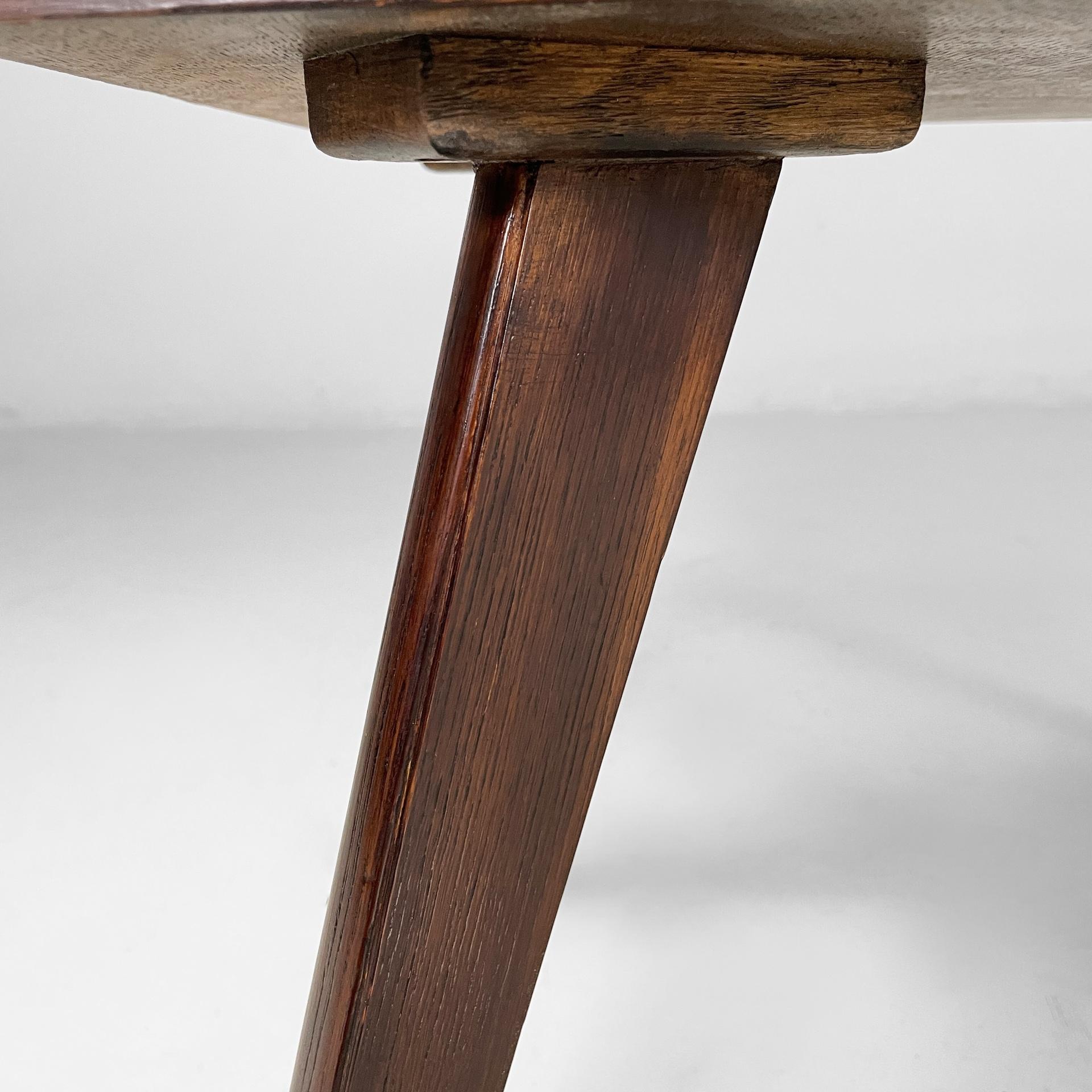 Italian mid-century modern coffe table in dark wood, 1960s For Sale 5
