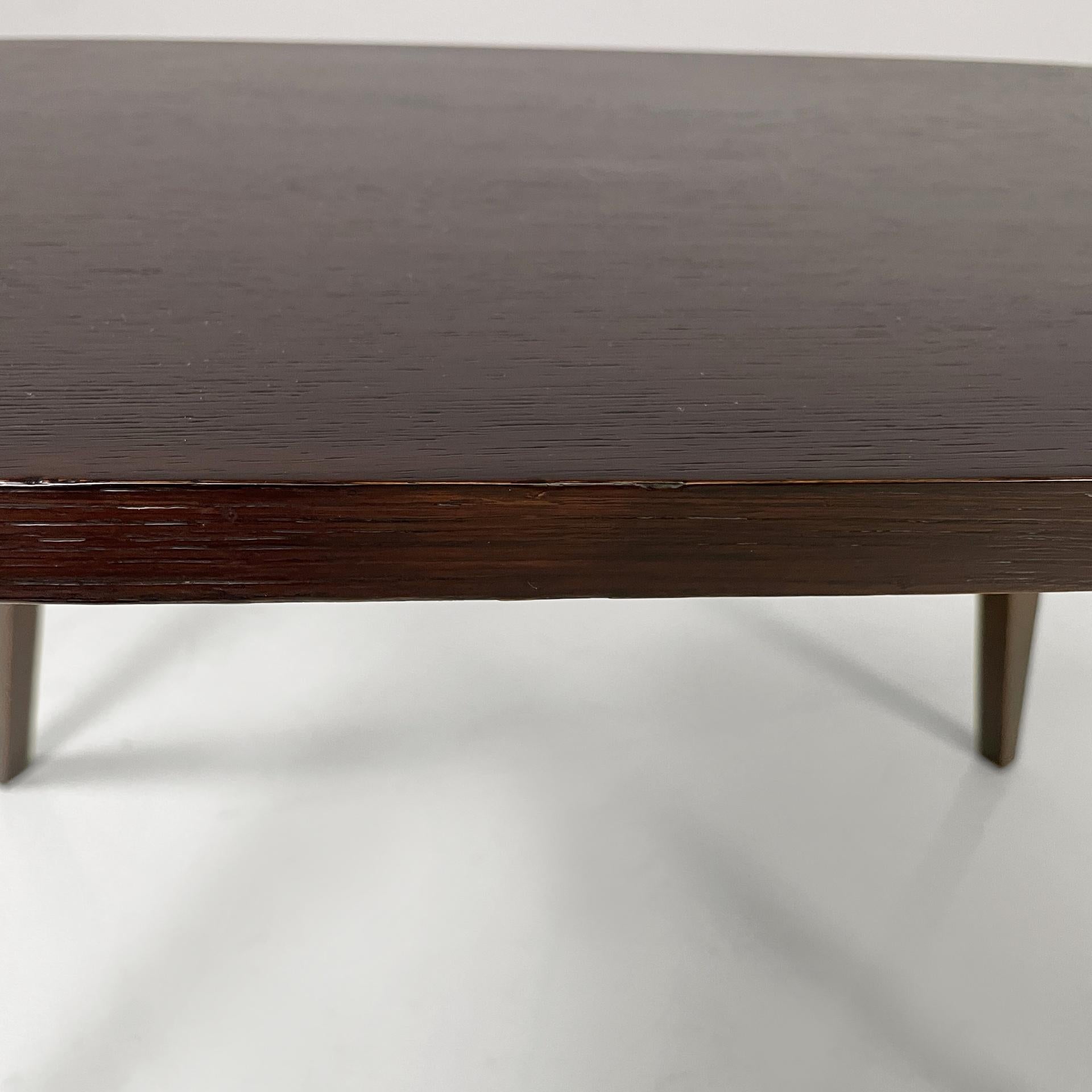 Italian mid-century modern coffe table in dark wood, 1960s For Sale 2