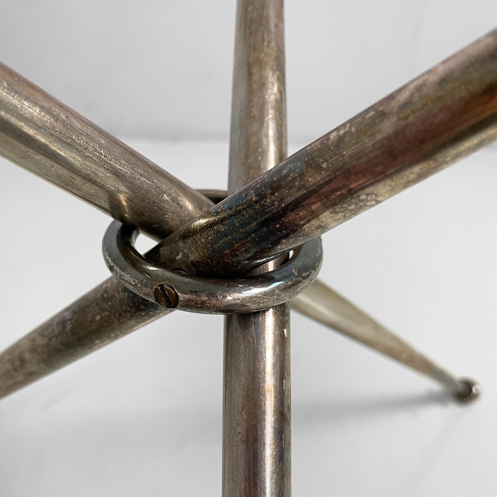 Table basse moderne italienne du milieu du siècle en verre et métal bruni, années 1960 en vente 5