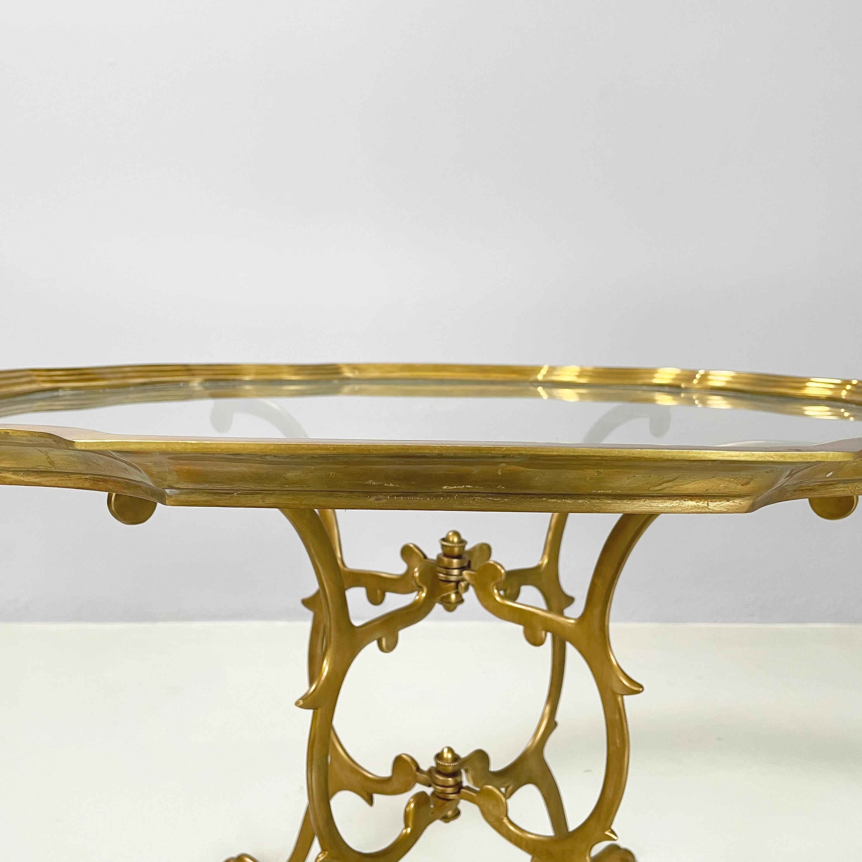 Italian mid-century modern Coffee table in glass and brass, 1960s For Sale 3