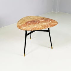 Italian mid-century modern Coffee table in red marble, black metal brass, 1960s