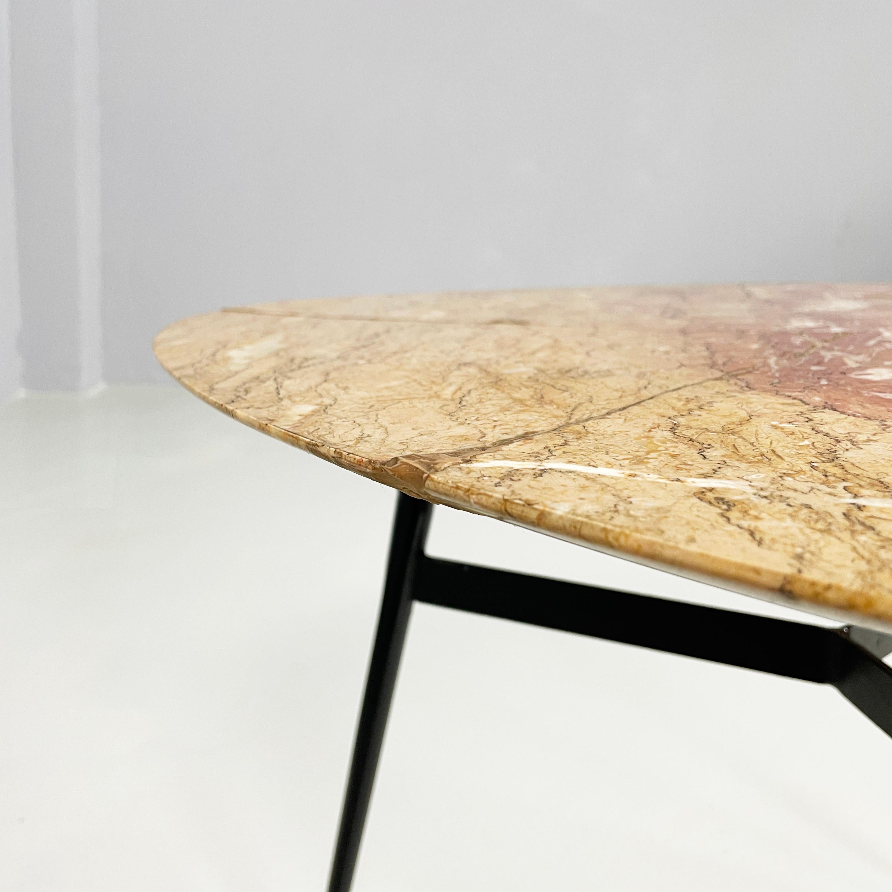 Metal Italian mid-century modern Coffee table in red marble, black metal brass, 1960s For Sale